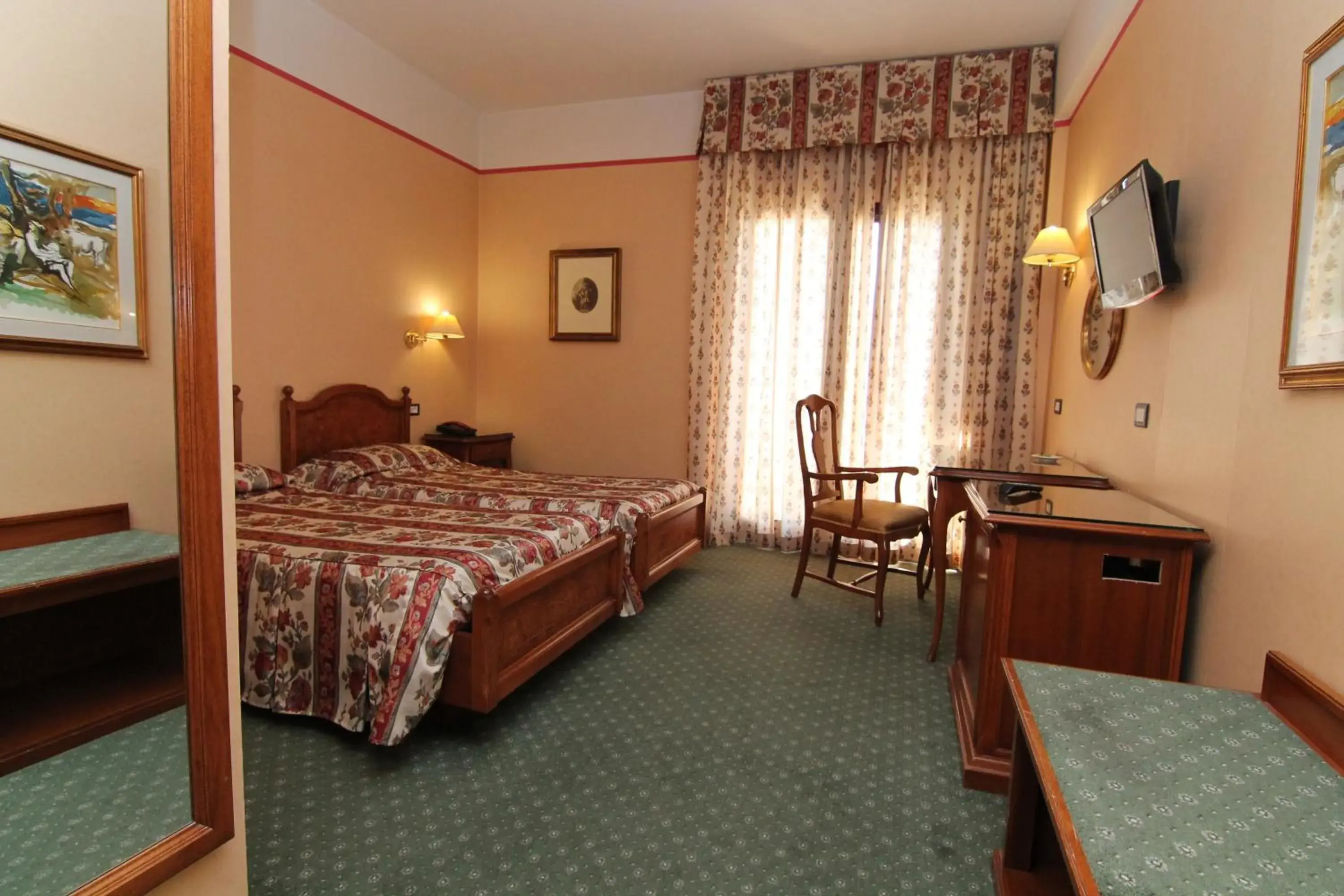 Twin Room in FILIPPONE HOTEL&RISTORANTE