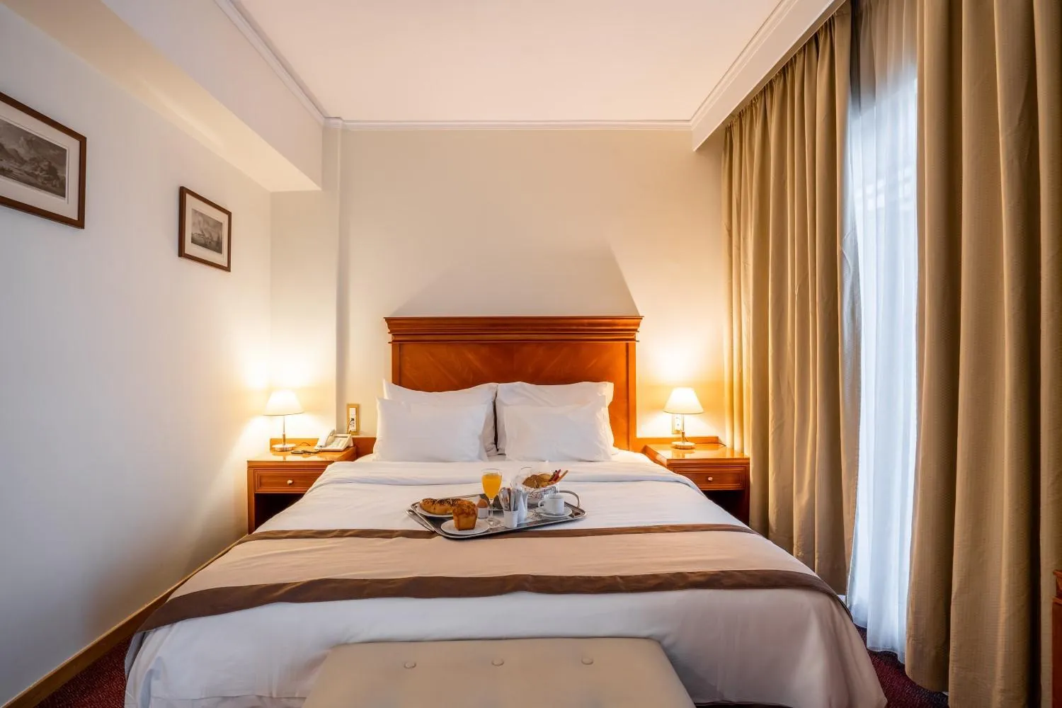 Photo of the whole room, Bed in Ilissos