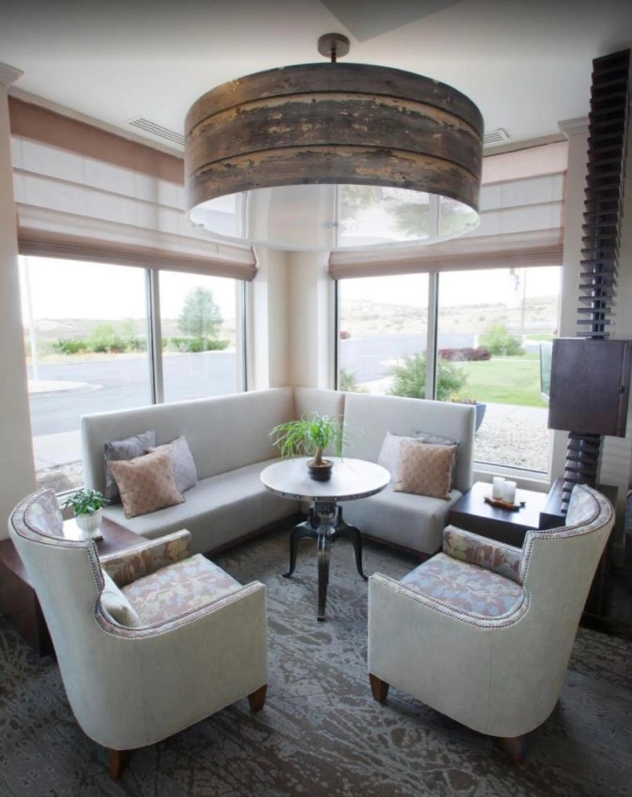 Lounge or bar in Shutters Hotel