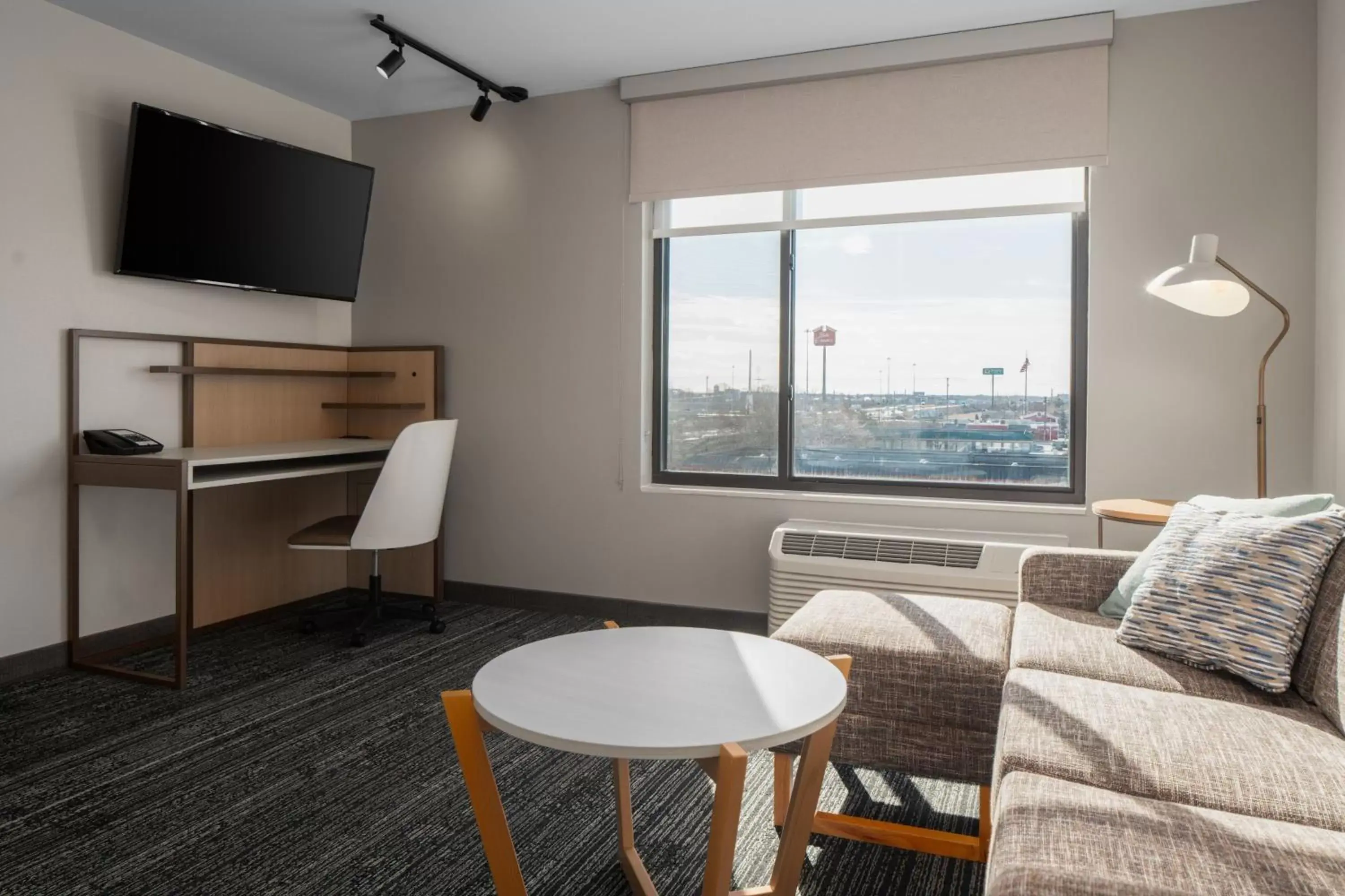 Bedroom, Seating Area in TownePlace Suites by Marriott Sidney