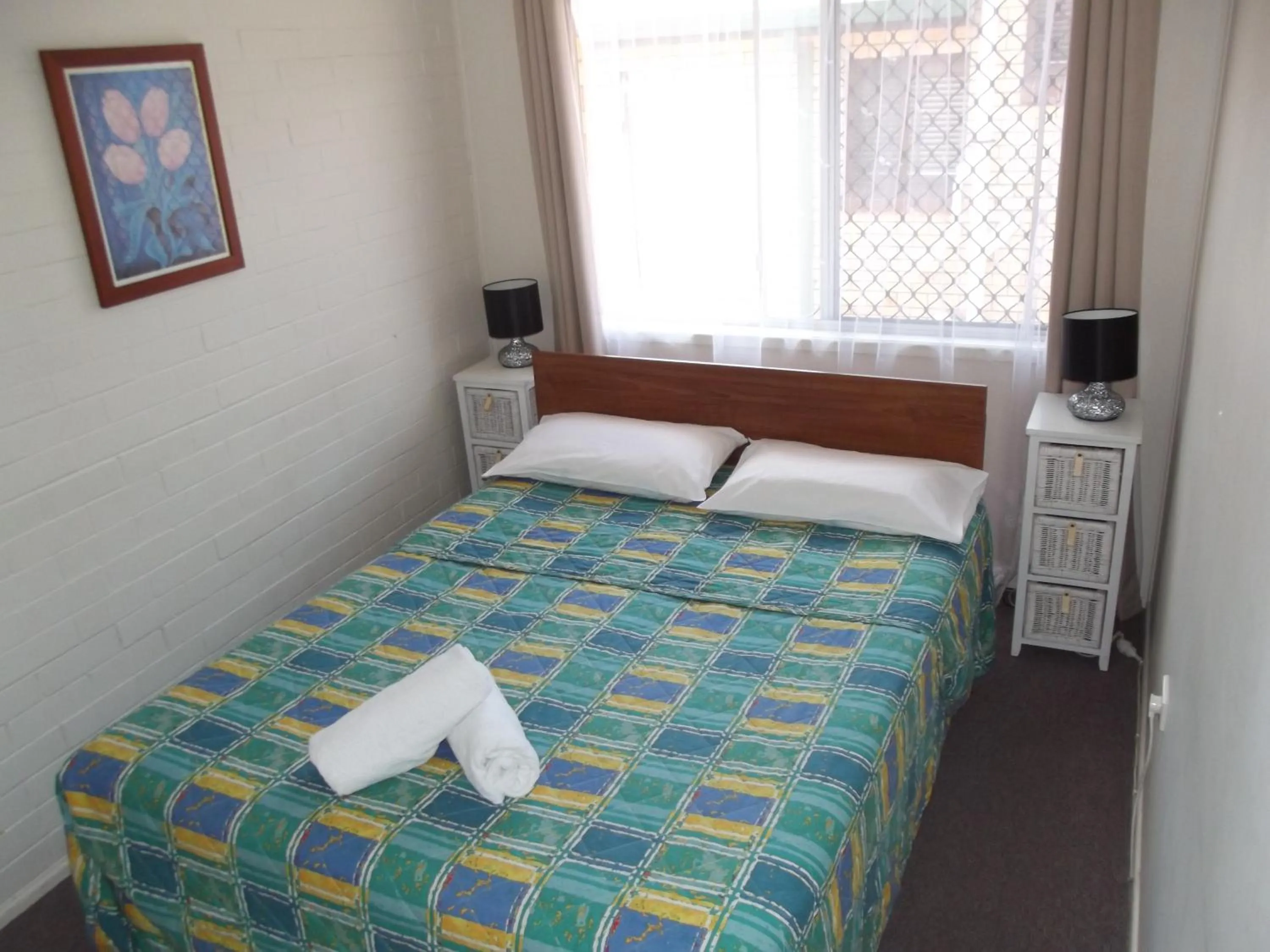 Bedroom, Bed in Bridge Street Motor Inn