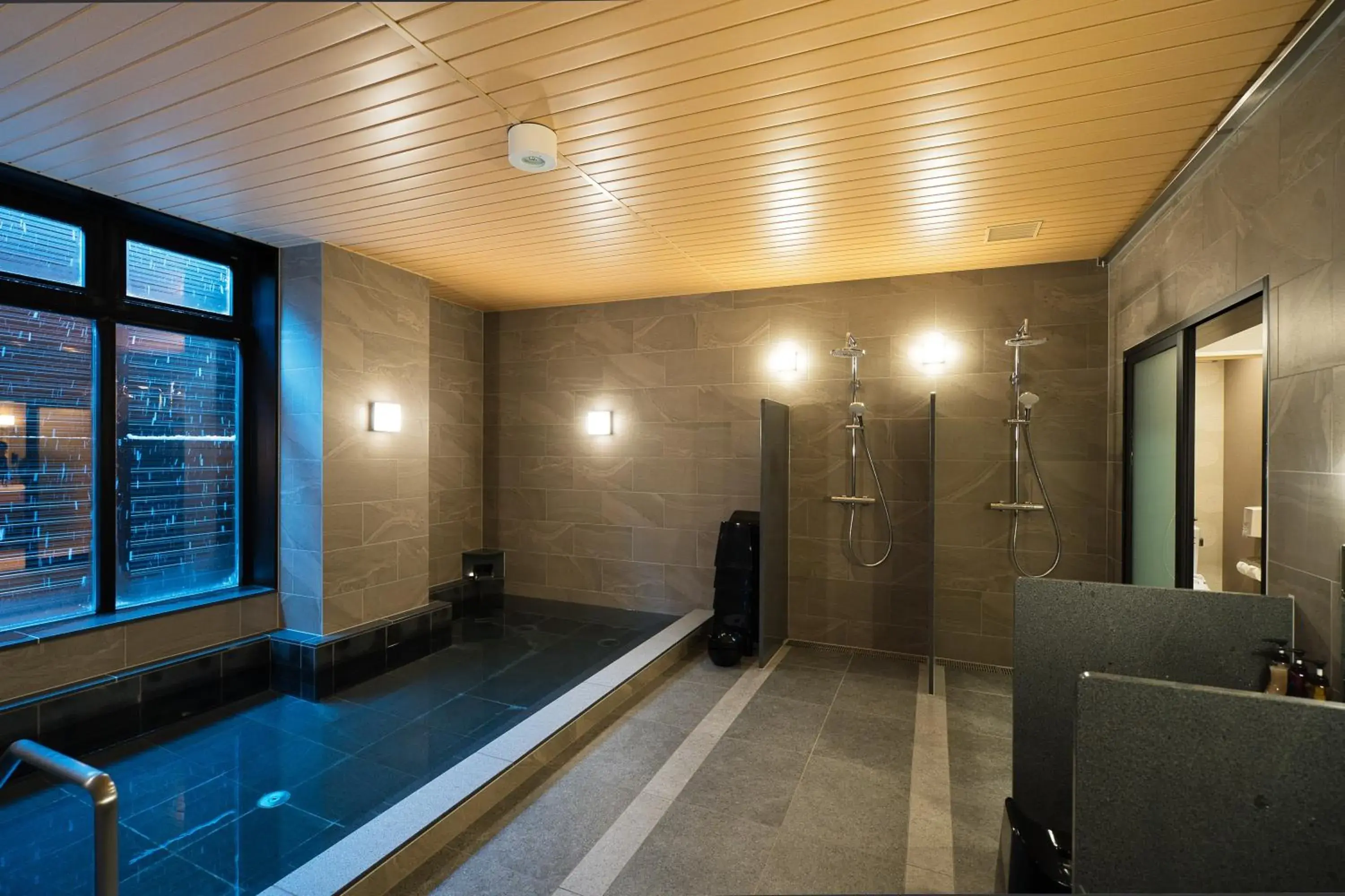 Public Bath in Winery Hotel and Condominium HITOHANA
