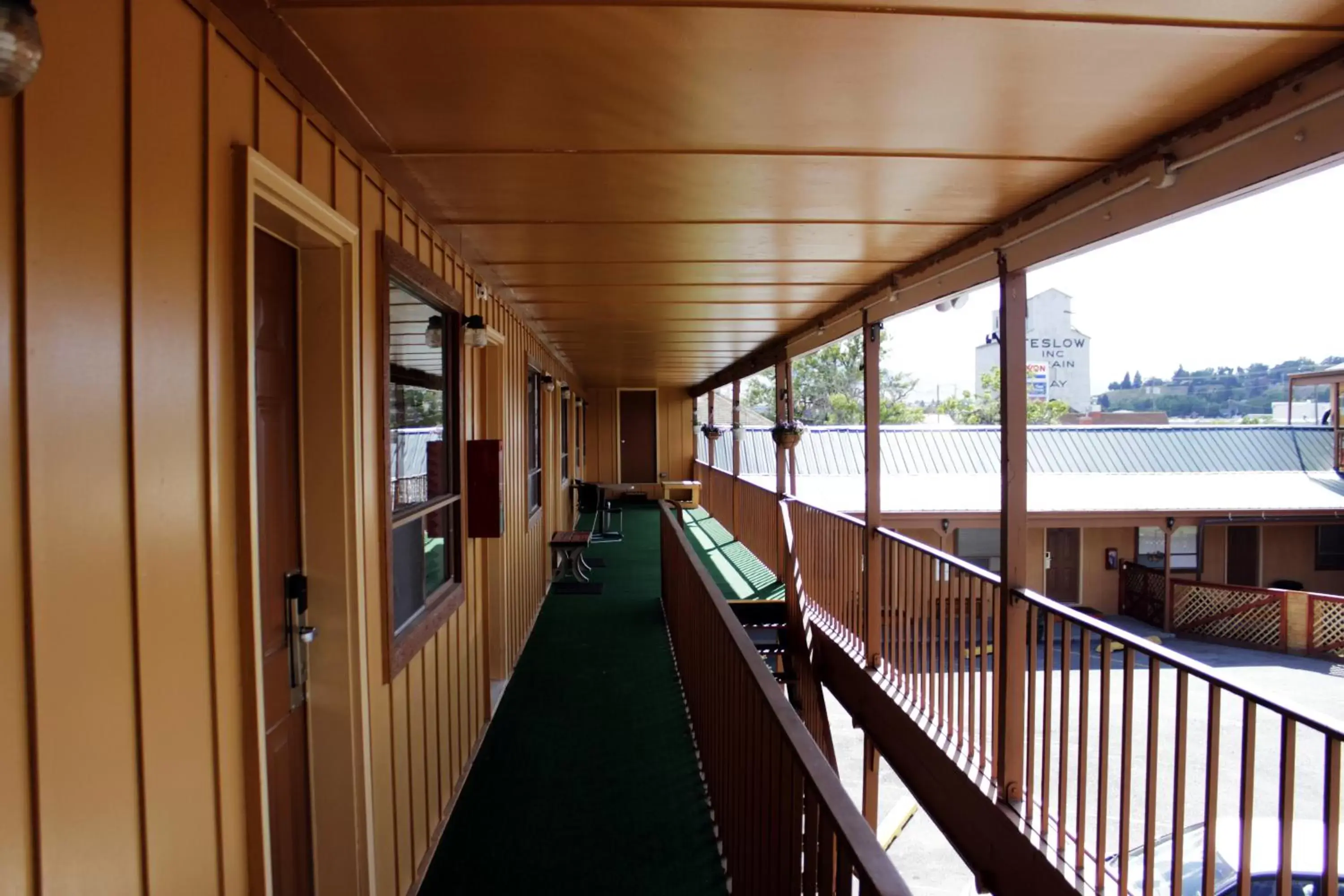 Floor plan, Balcony/Terrace in Country Motor Inn