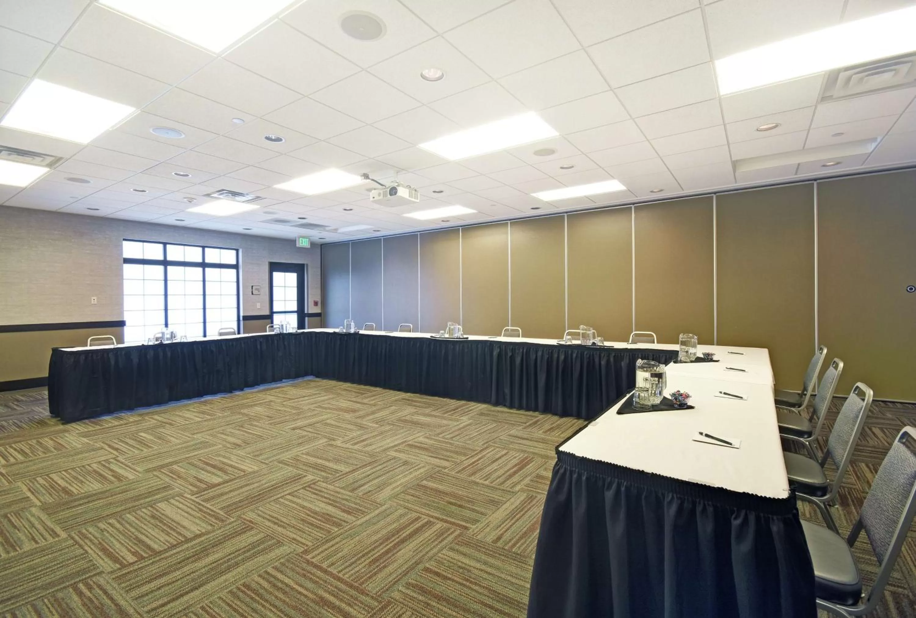 Meeting/conference room in Homewood Suites by Hilton Denver International Airport