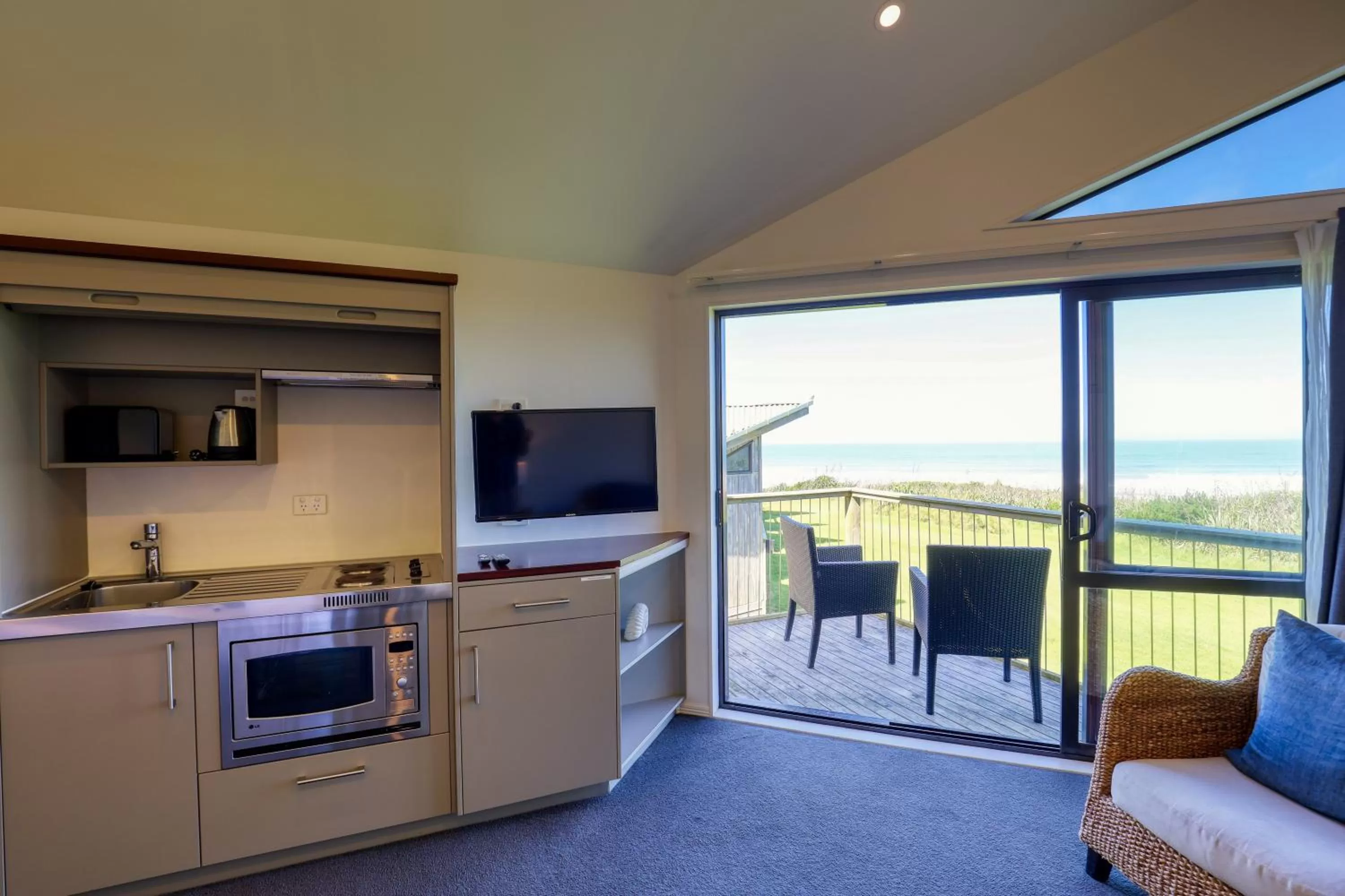 TV and multimedia in Castaways Resort