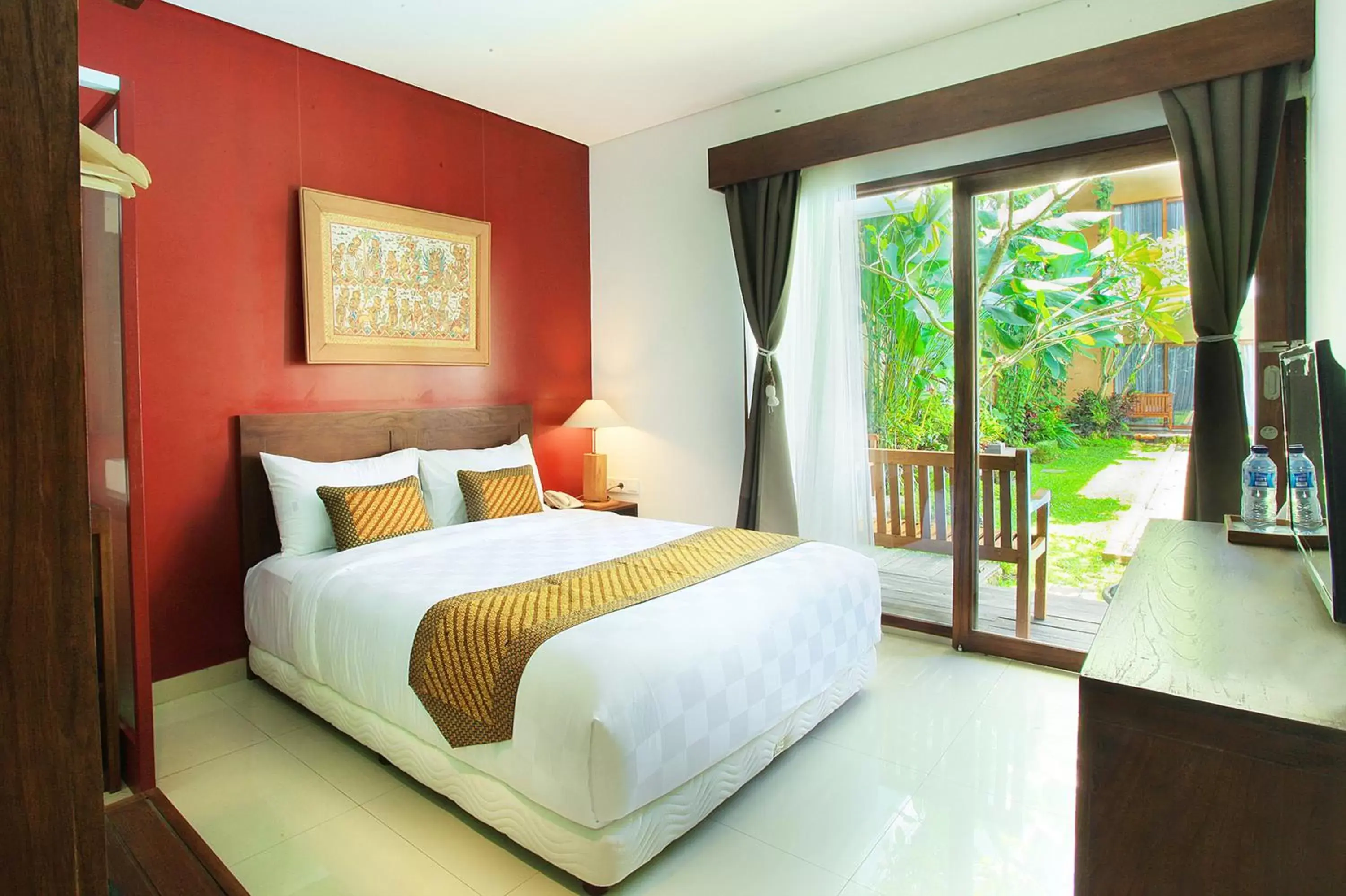 Balcony/Terrace, Bed in Hotel Puriartha Ubud - CHSE Certified