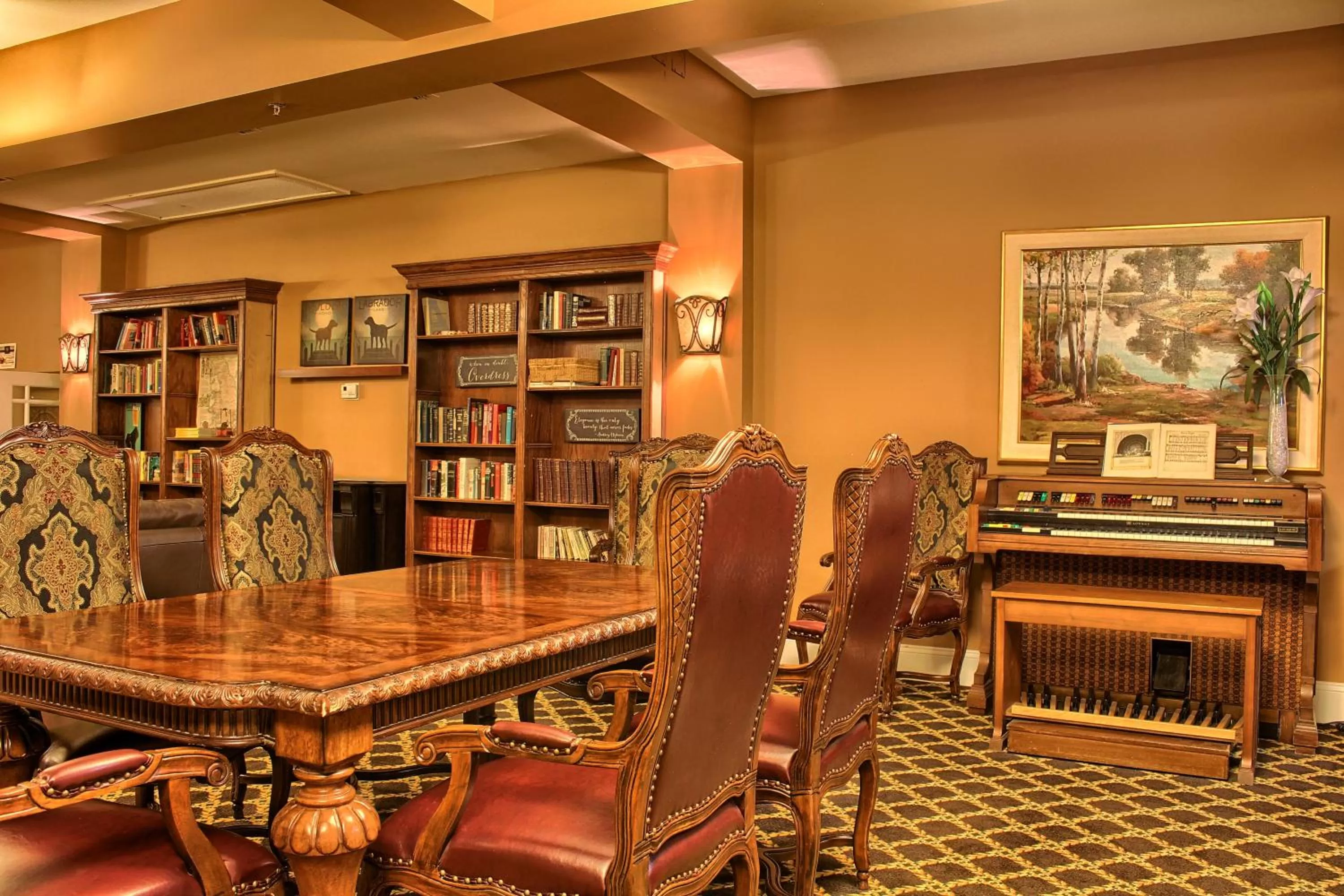 Seating area in Grant Hall Hotel