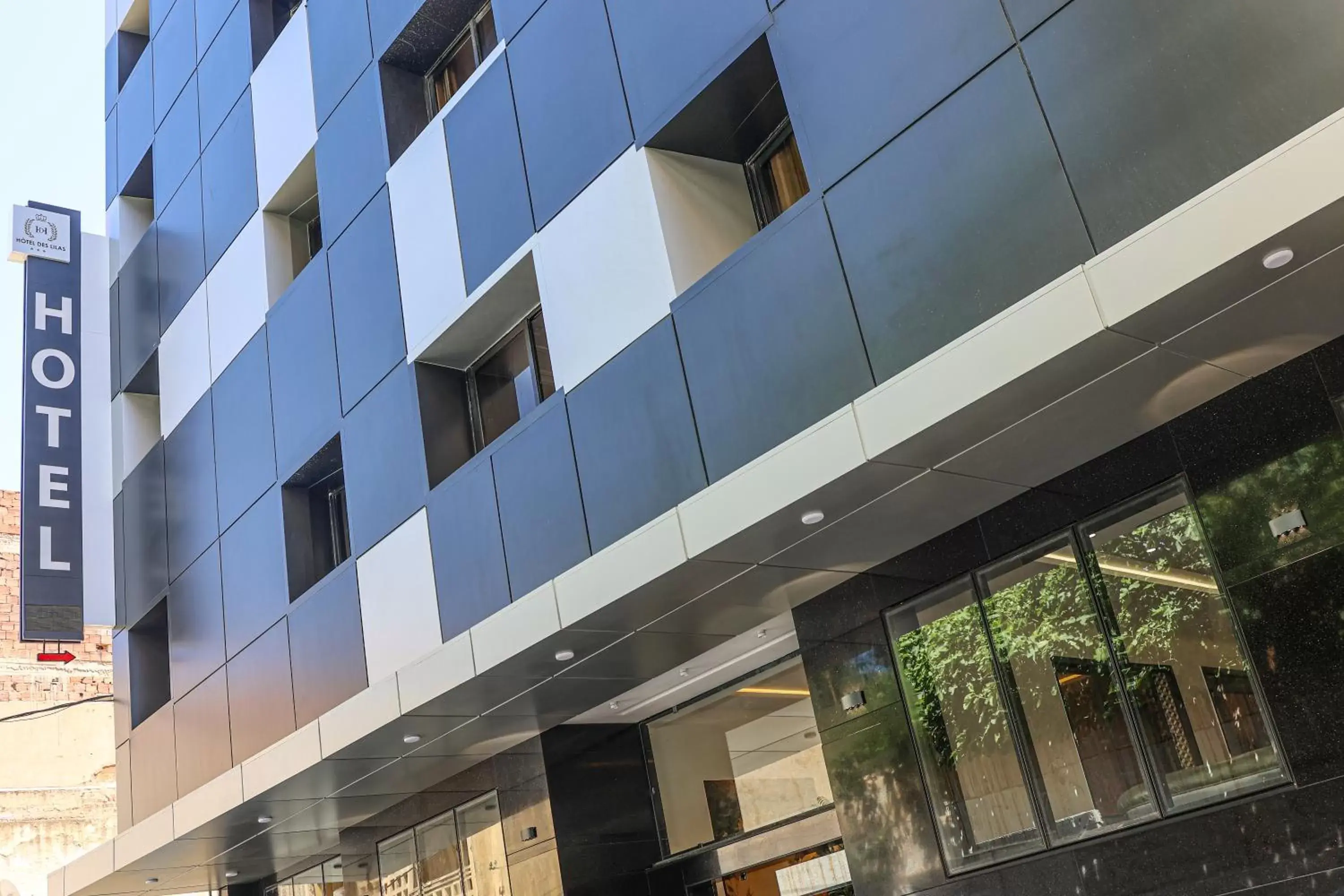 Hôtel Des Lilas Hôtel Des Lilas