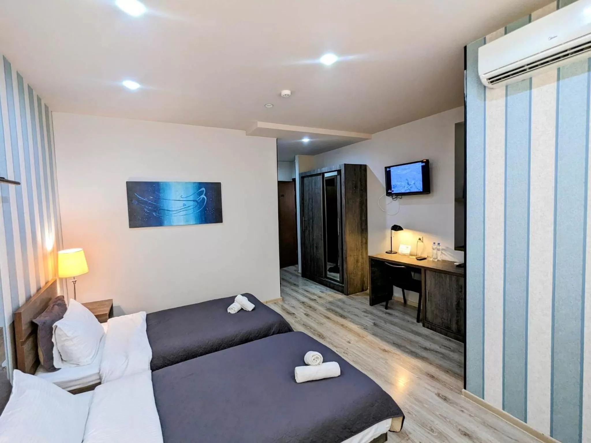 Photo of the whole room, Bed in Sani Hotel