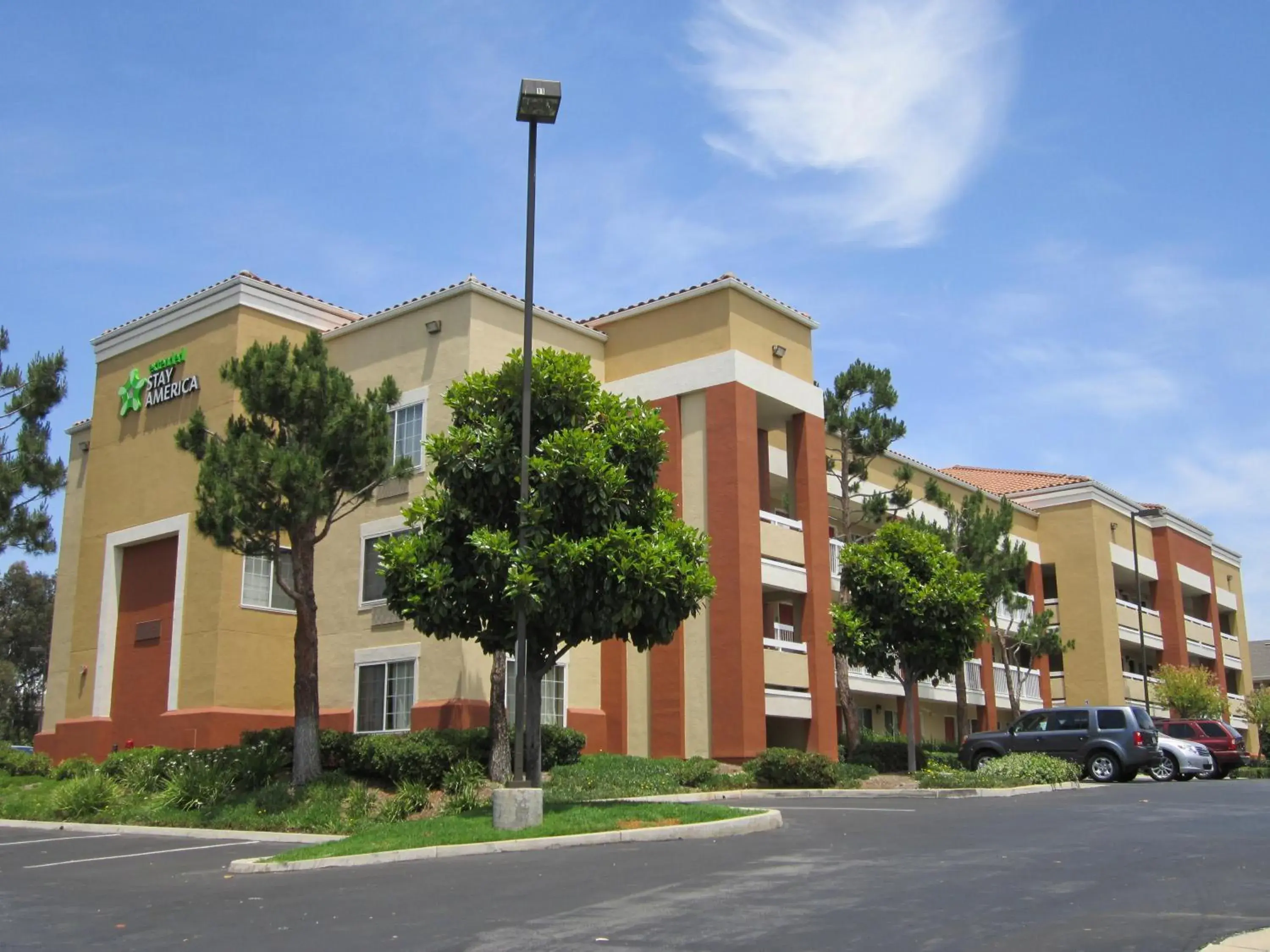 Property building in Extended Stay America Suites - Orange County - Brea