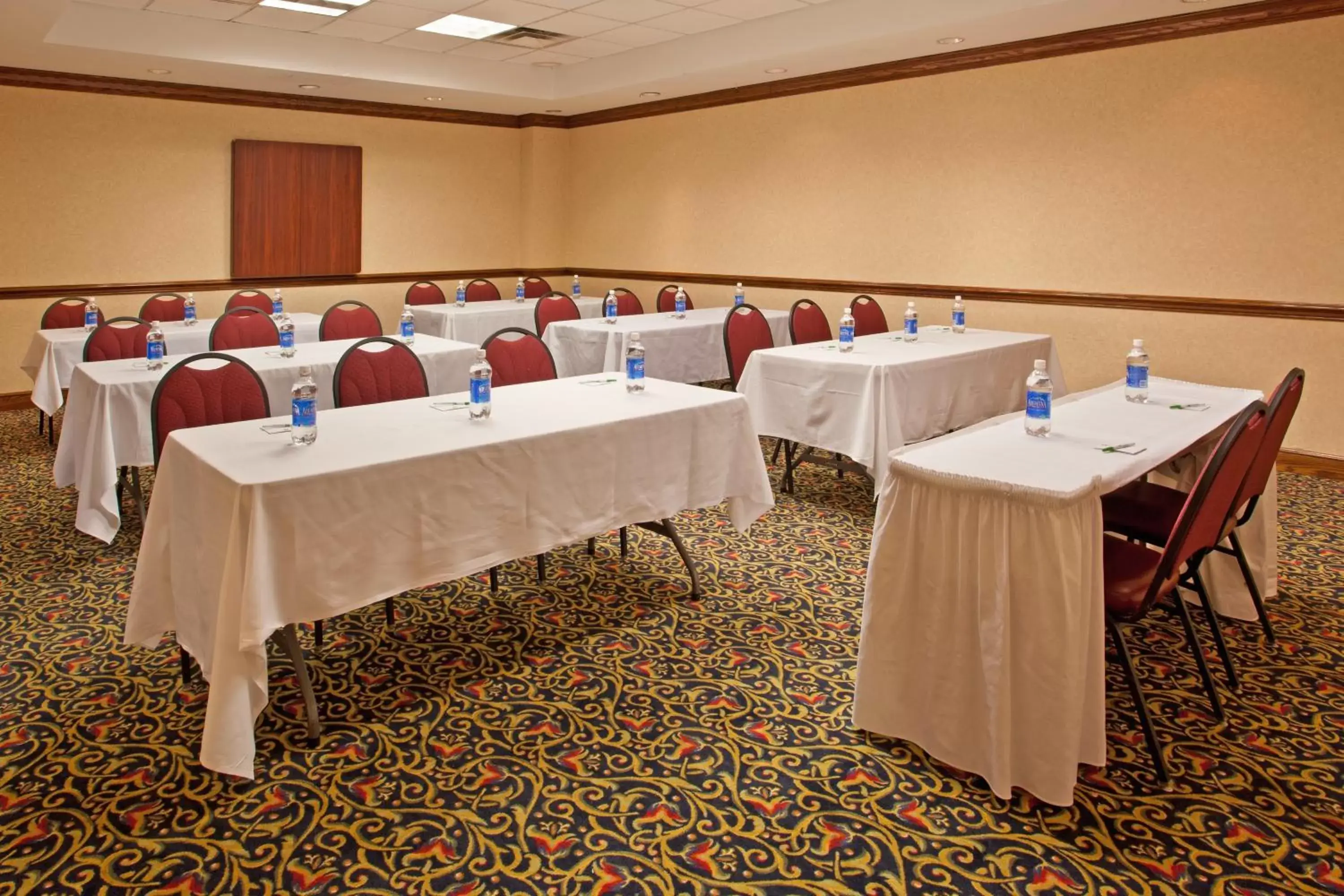 Meeting/conference room in Holiday Inn Weirton-Steubenville Area