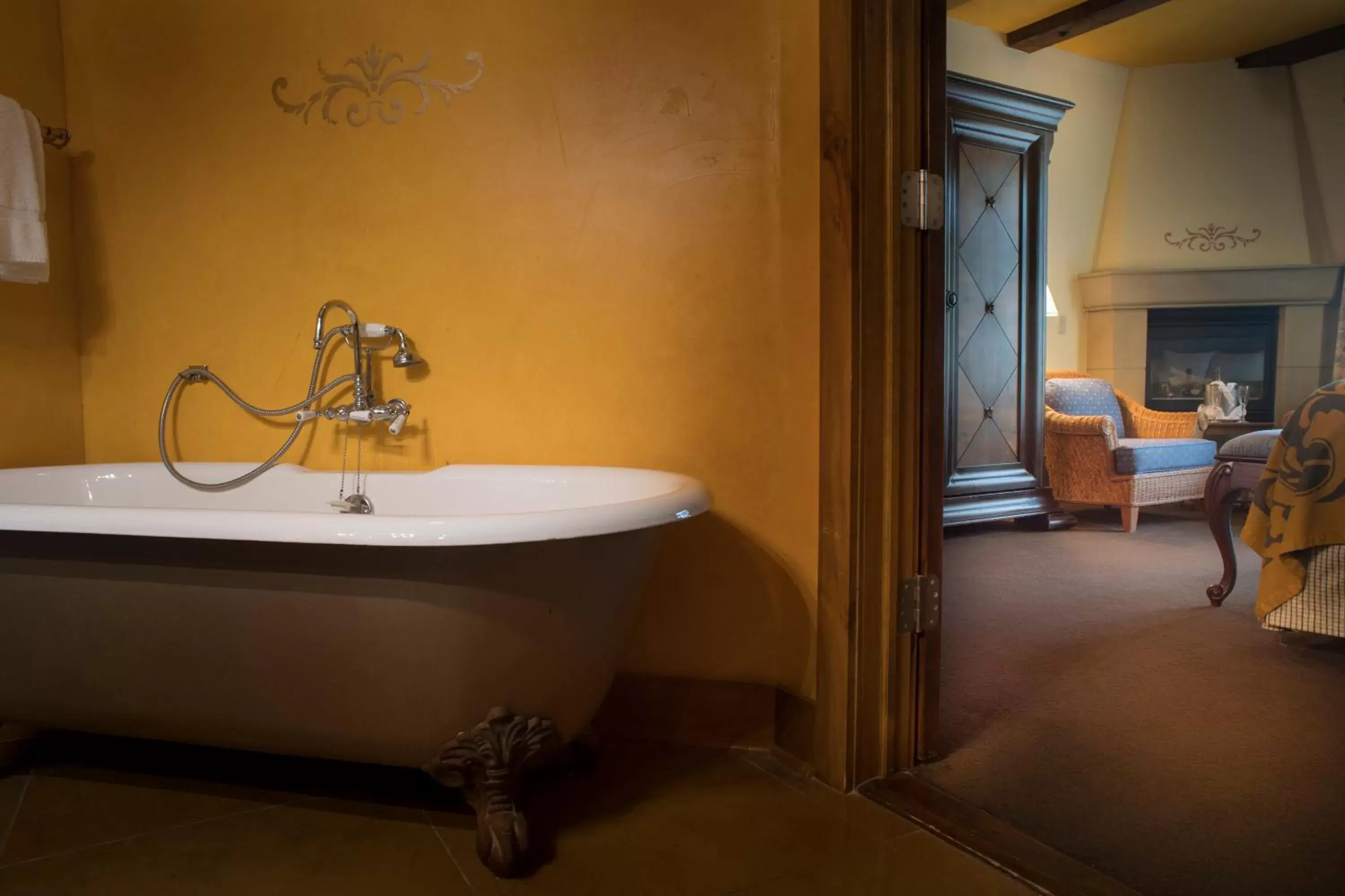 Hot Tub, Bathroom in Mirbeau Inn & Spa - Skaneateles