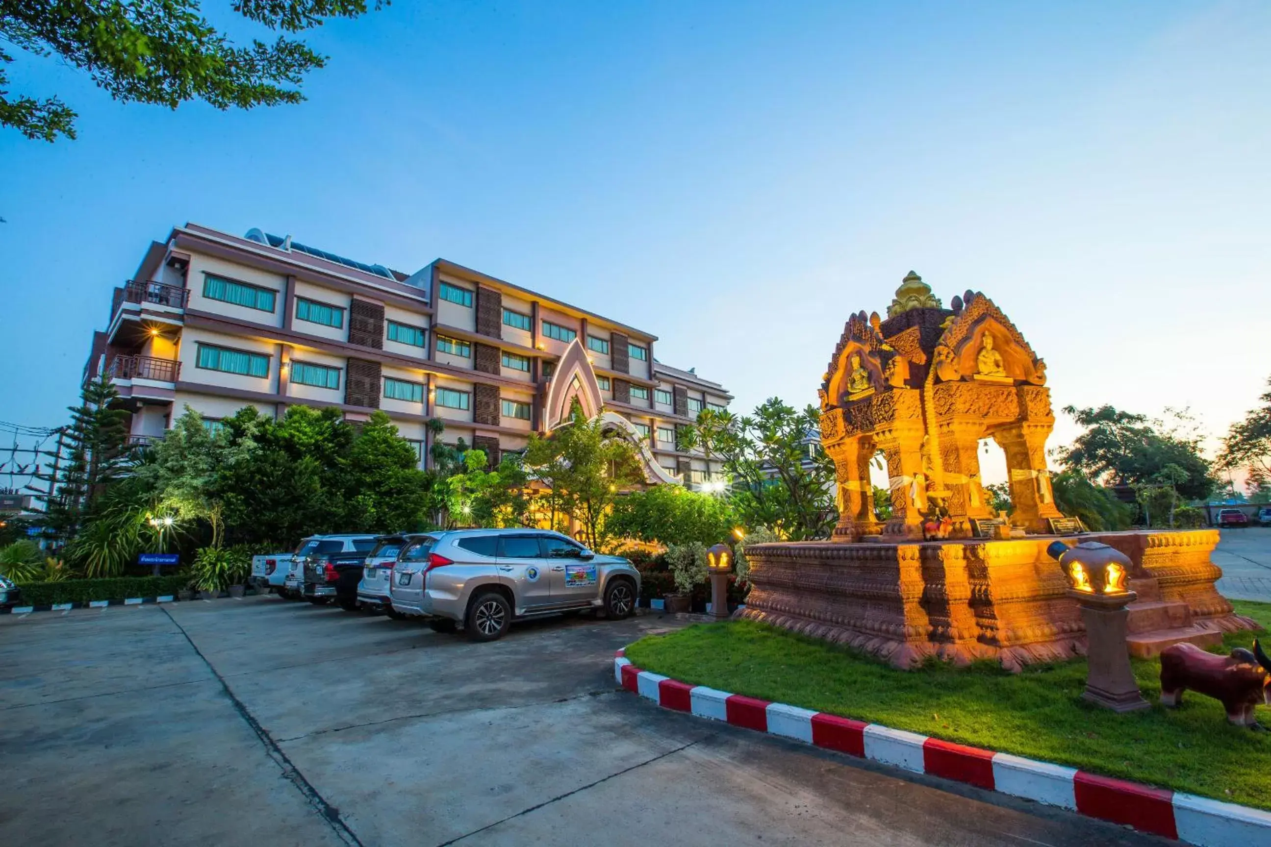 Facade/entrance, Property Building in Phanomrungpuri Hotel Buriram