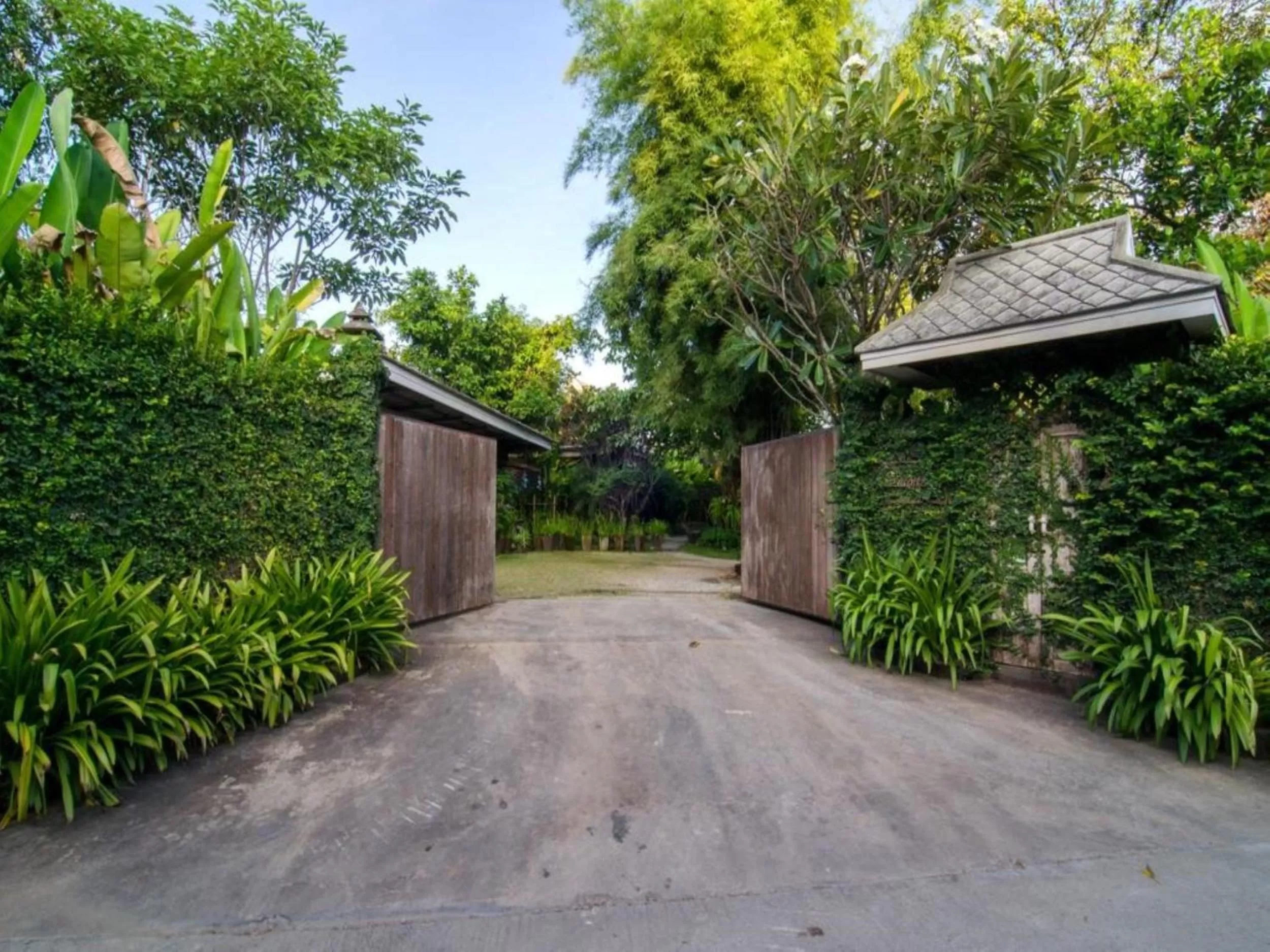 Property building in Baan Suan Residence เฮือนพักบ้านสวน