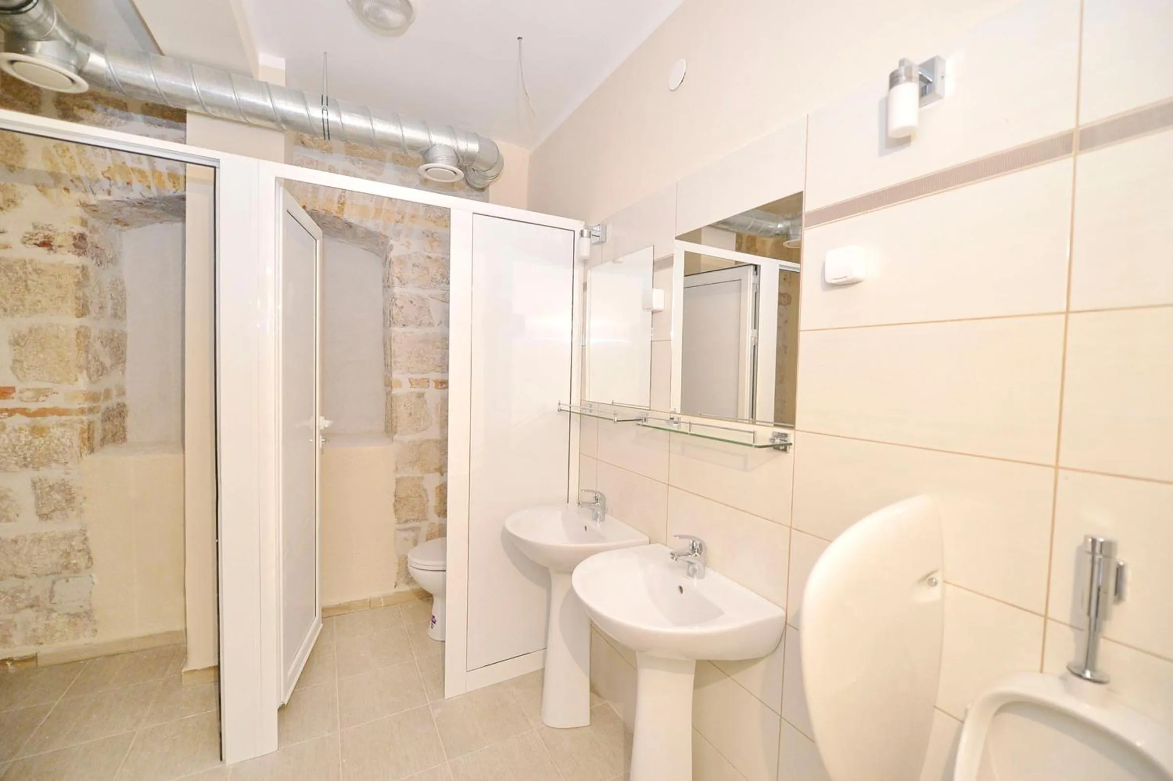 Bathroom in Hostel Pupa