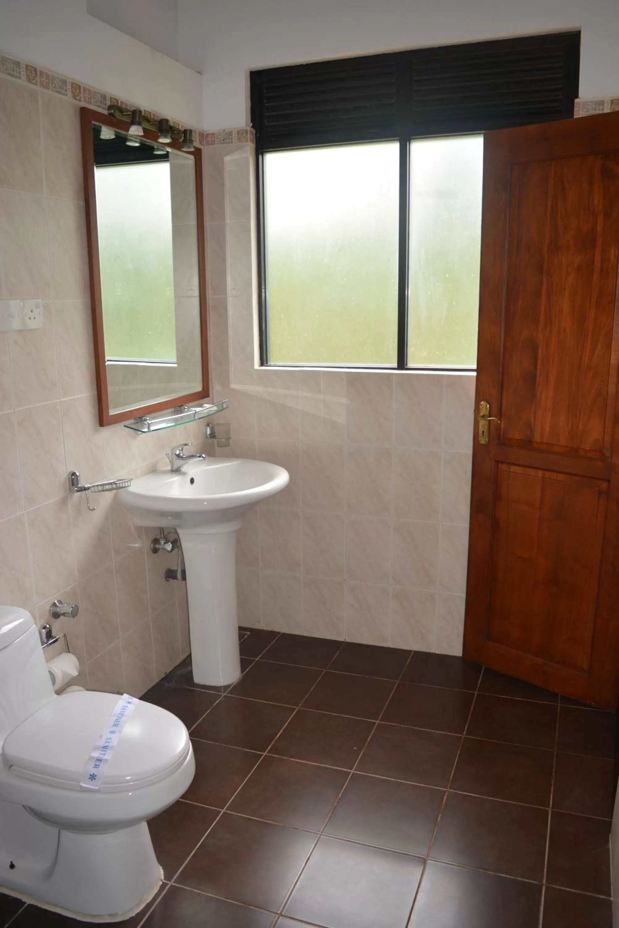 Bathroom in Kandy Unique Hotel