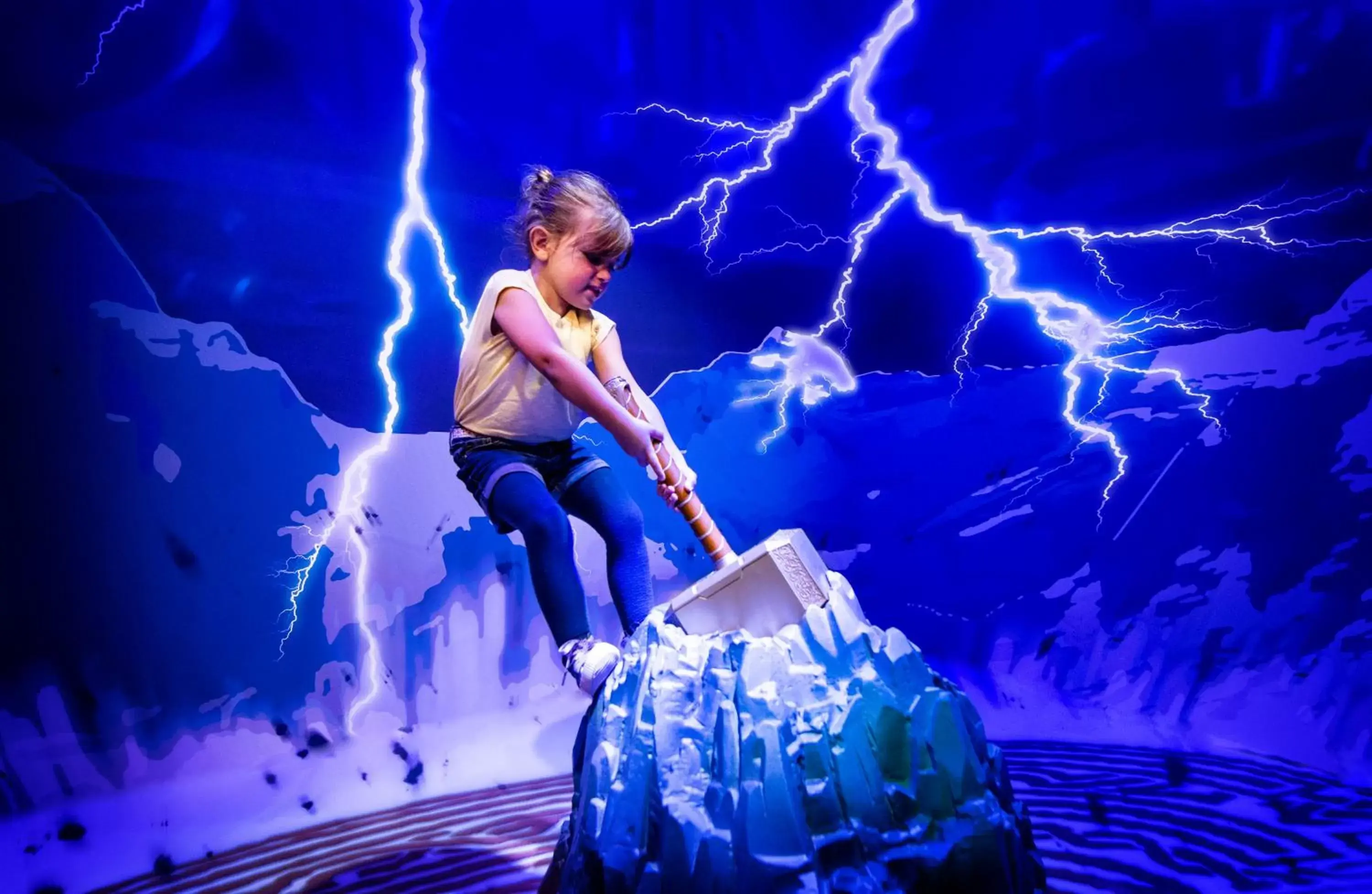 Property building in Disney Hotel New York - The Art of Marvel Property building in Disney Hotel New York - The Art of Marvel