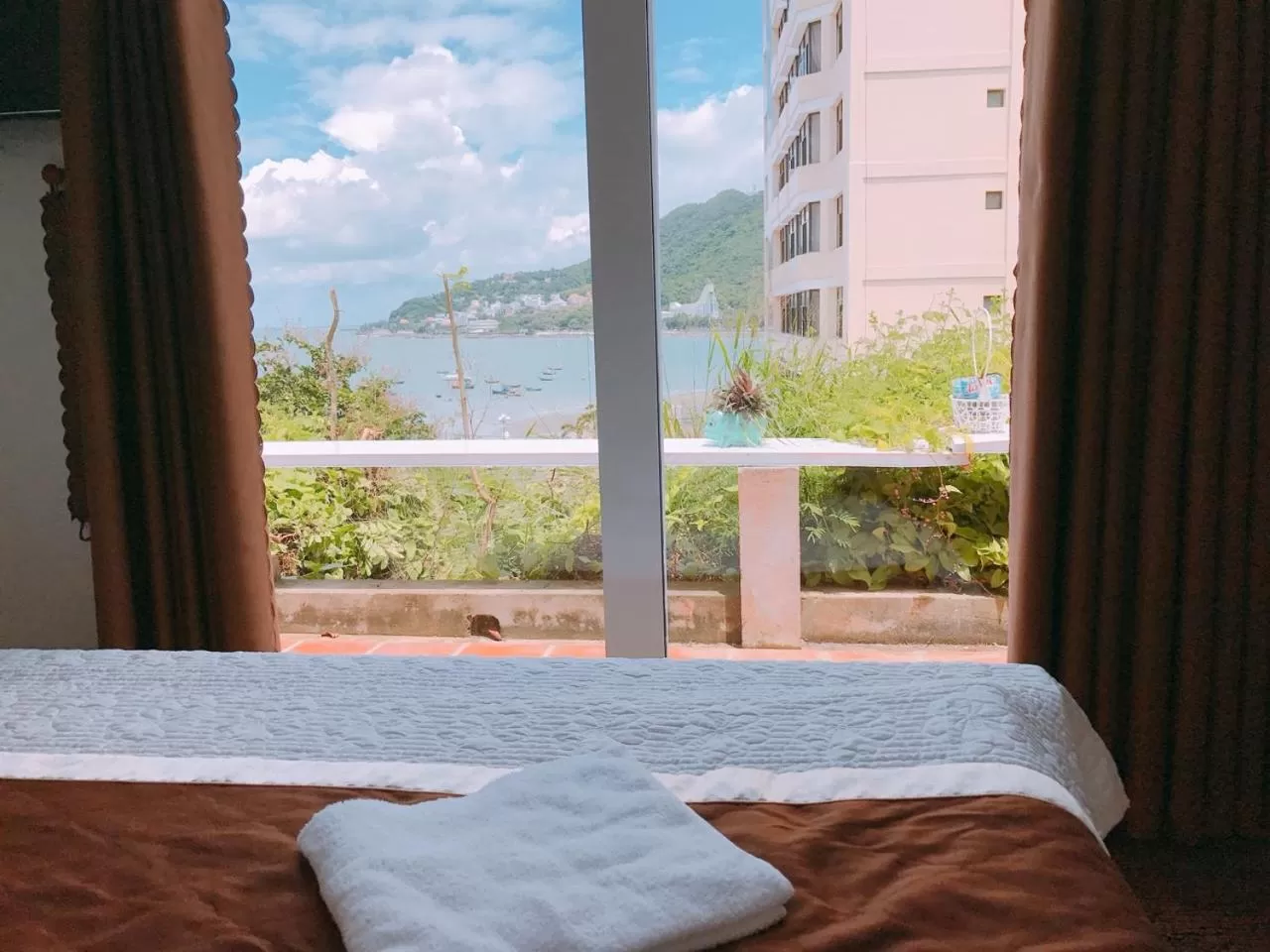 Bed in Nui Nho Motel