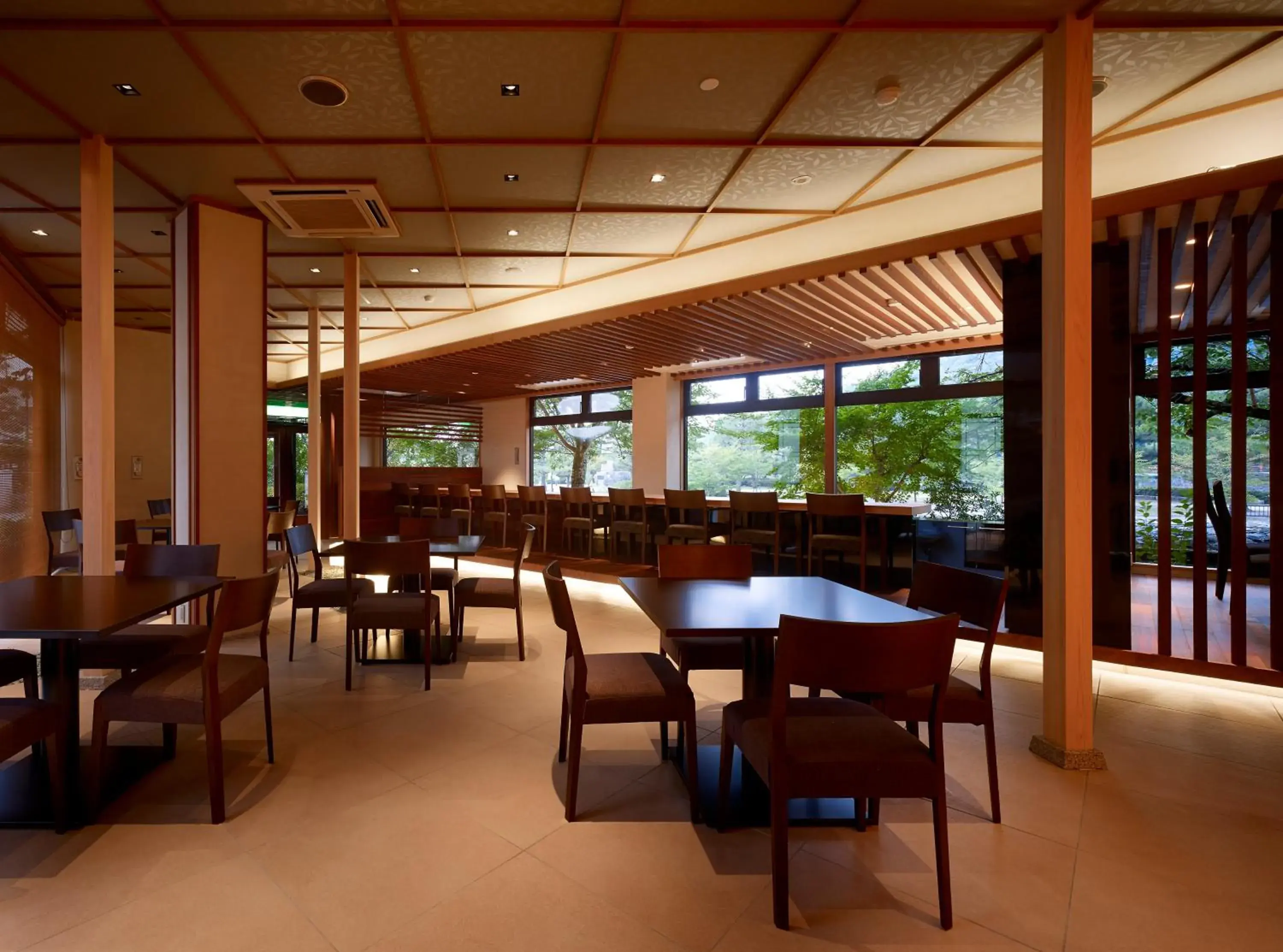 Restaurant/places to eat in Hanayashiki Ukifune-en Restaurant/places to eat in Hanayashiki Ukifune-en