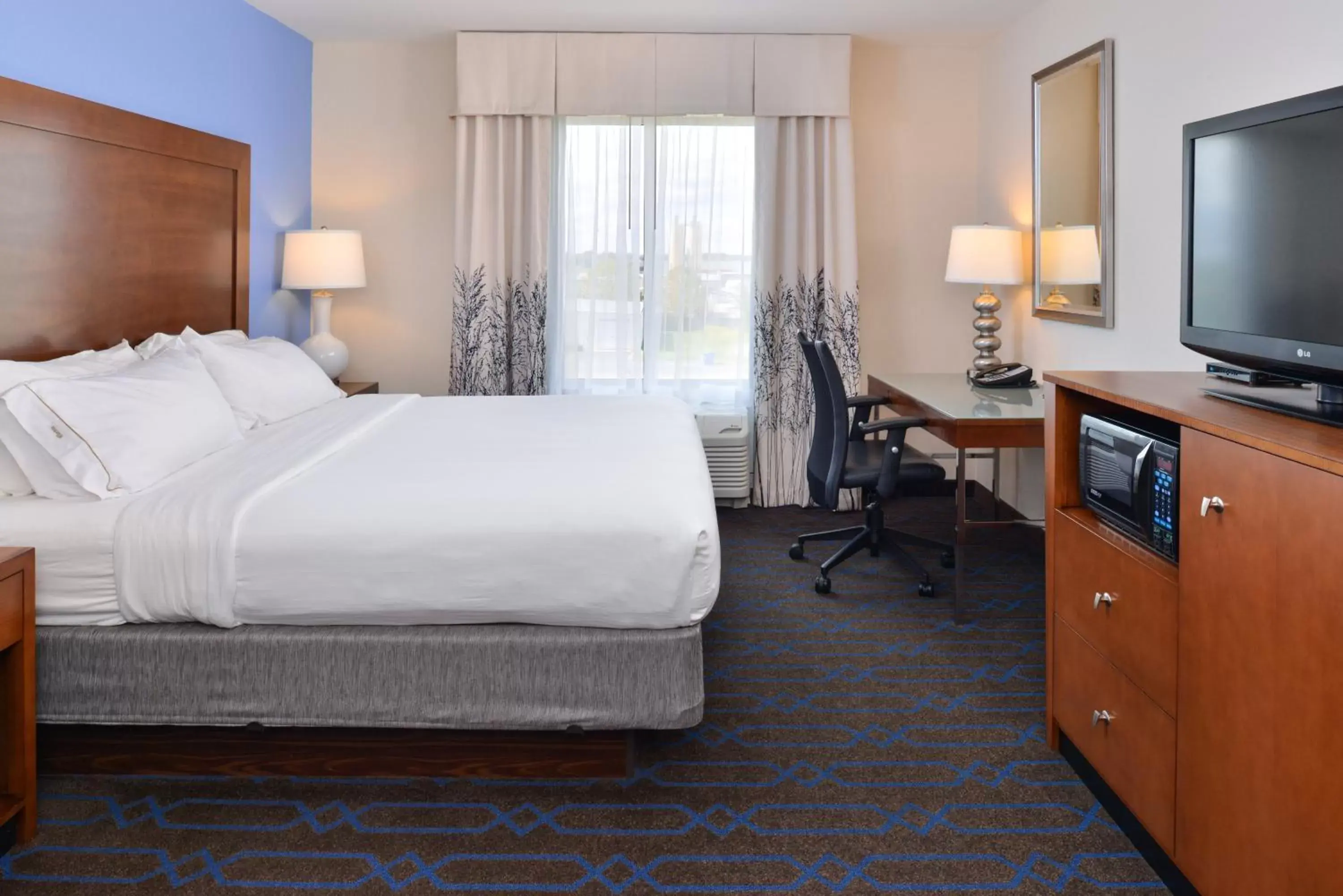 Photo of the whole room in Holiday Inn Express Hotel & Suites Terre Haute, an IHG Hotel