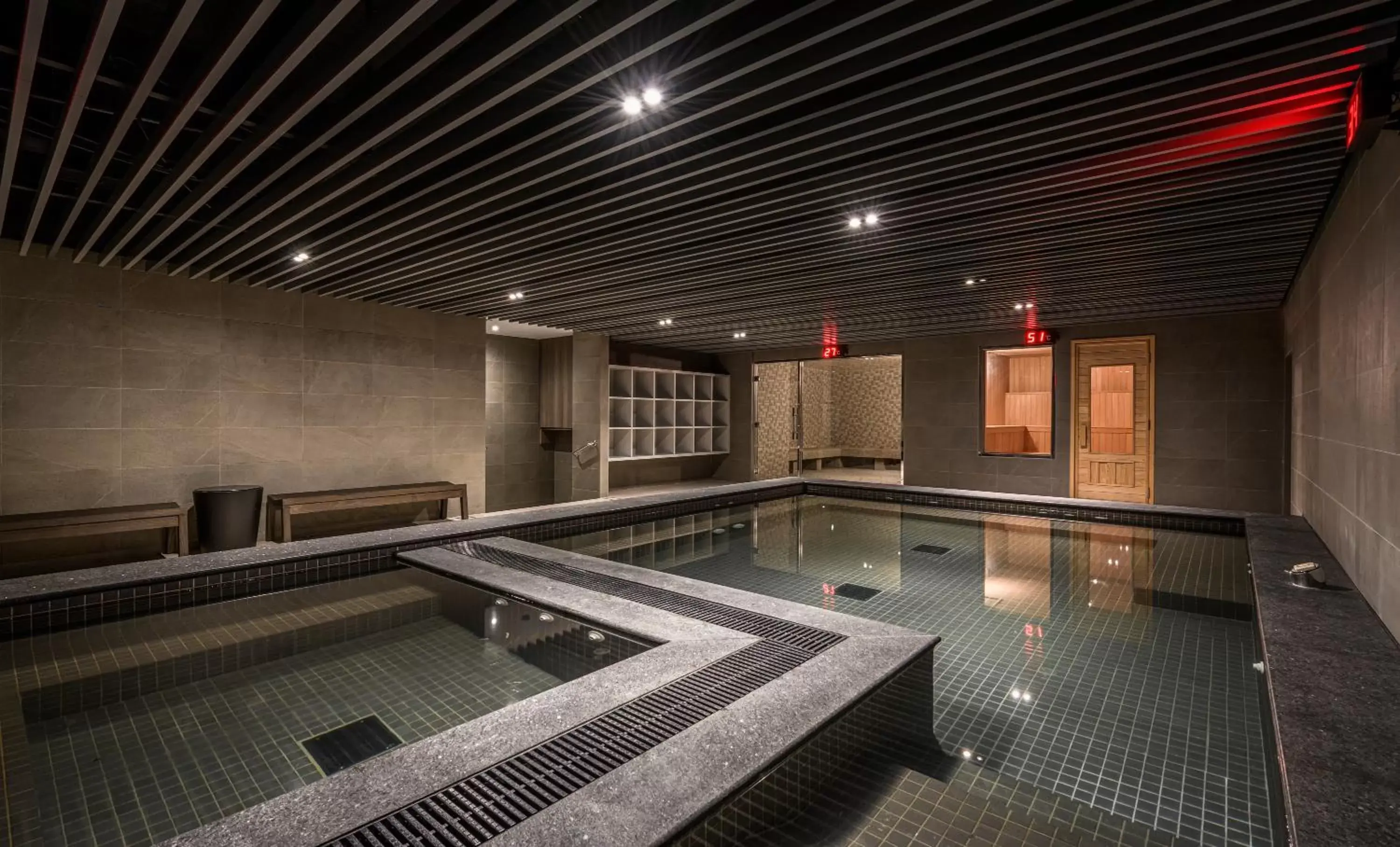 Sauna, Swimming Pool in Lakeshore Hotel Tainan