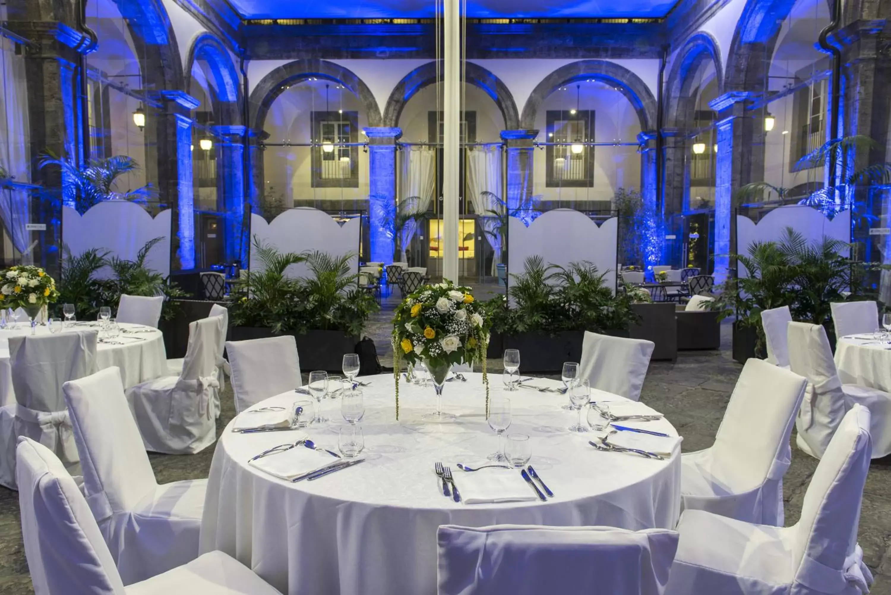 Restaurant/places to eat, Banquet Facilities in MGallery Palazzo Caracciolo Napoli - Hotel Collection