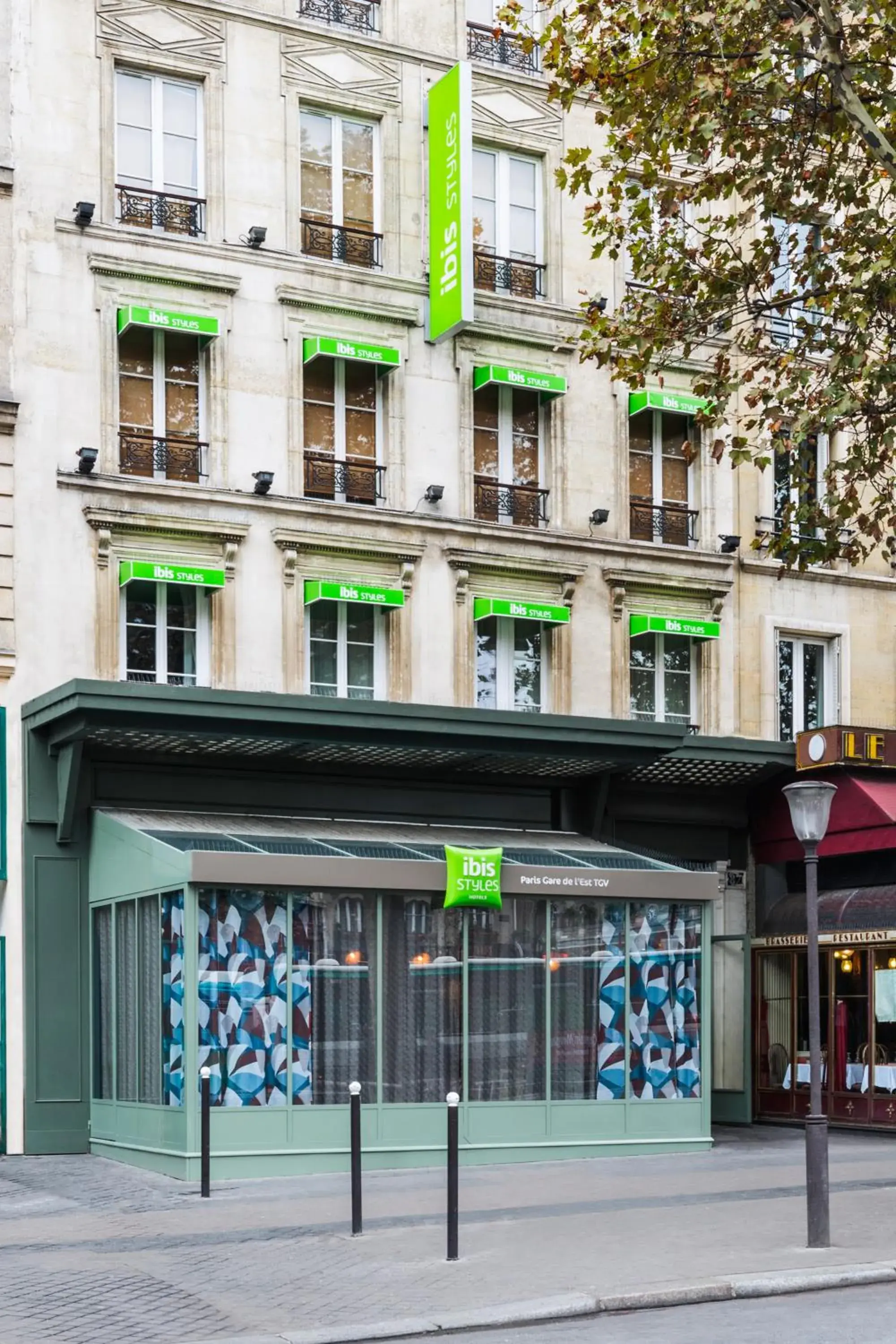 Facade/entrance in ibis Styles Paris Gare de l'Est TGV Facade/entrance in ibis Styles Paris Gare de l'Est TGV