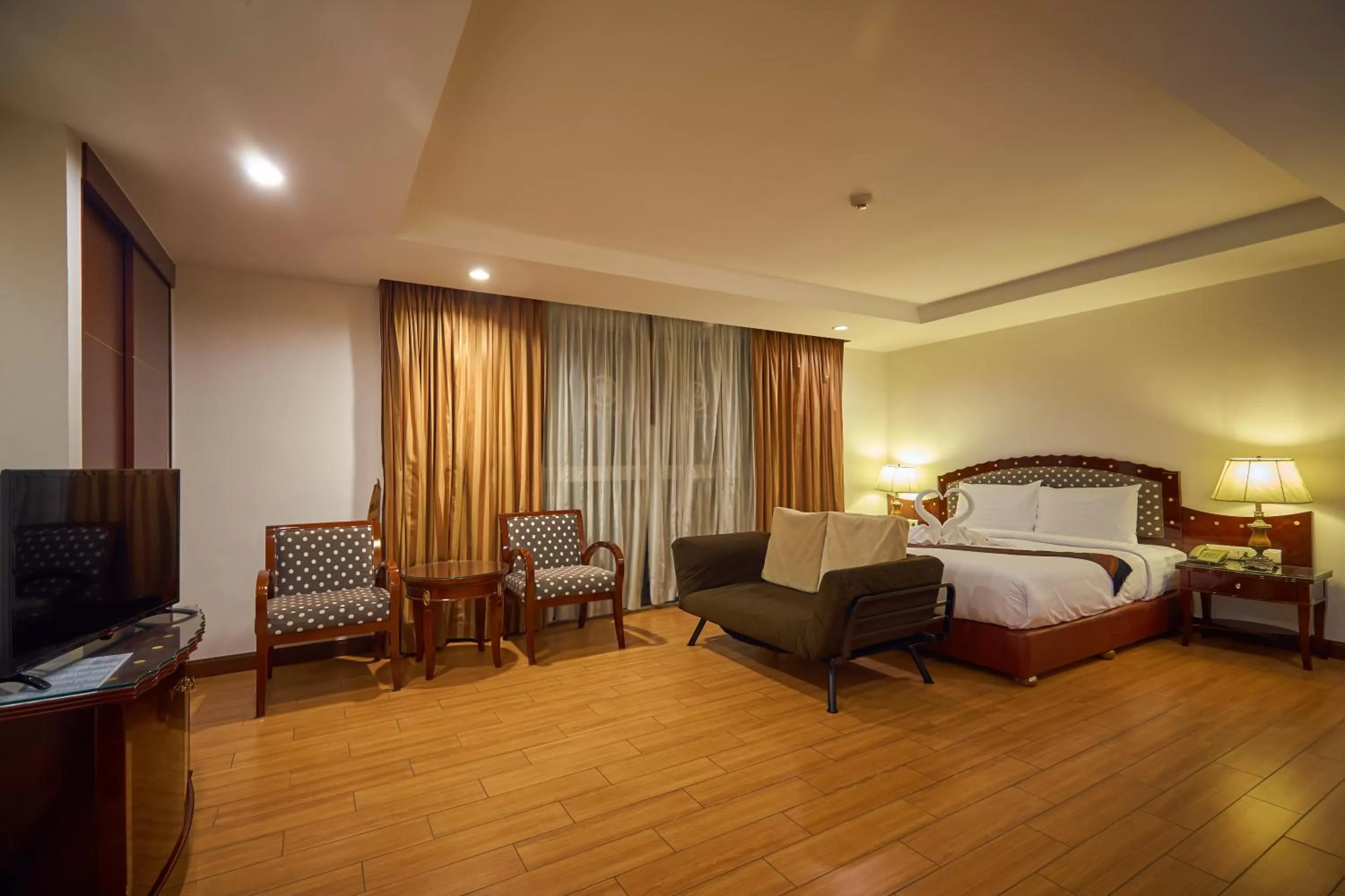 Living room, Bed in Nana Hiso Hotel