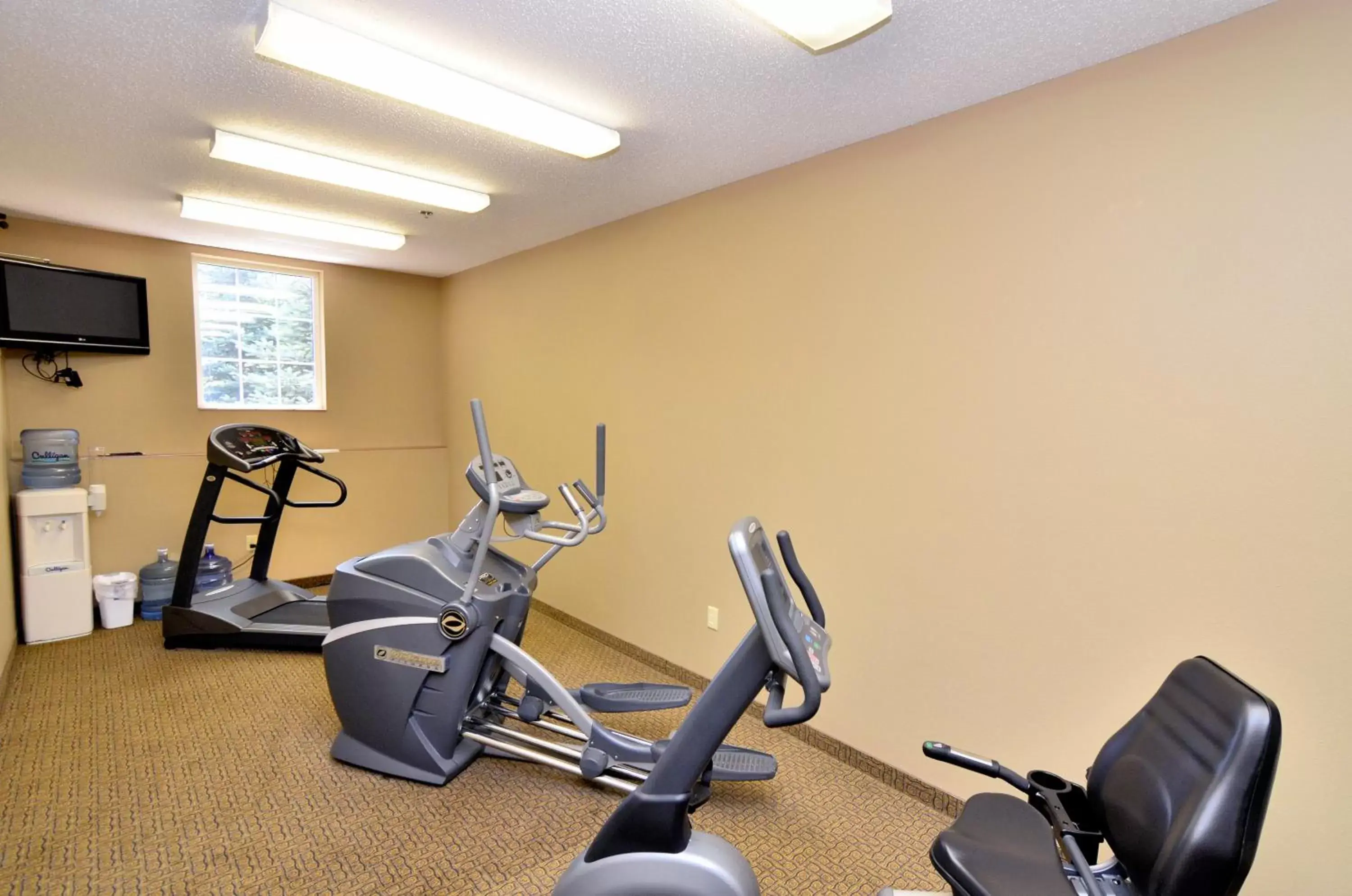 Fitness centre/facilities, Fitness Center/Facilities in Cobblestone Inn & Suites - Denison | Majestic Hills