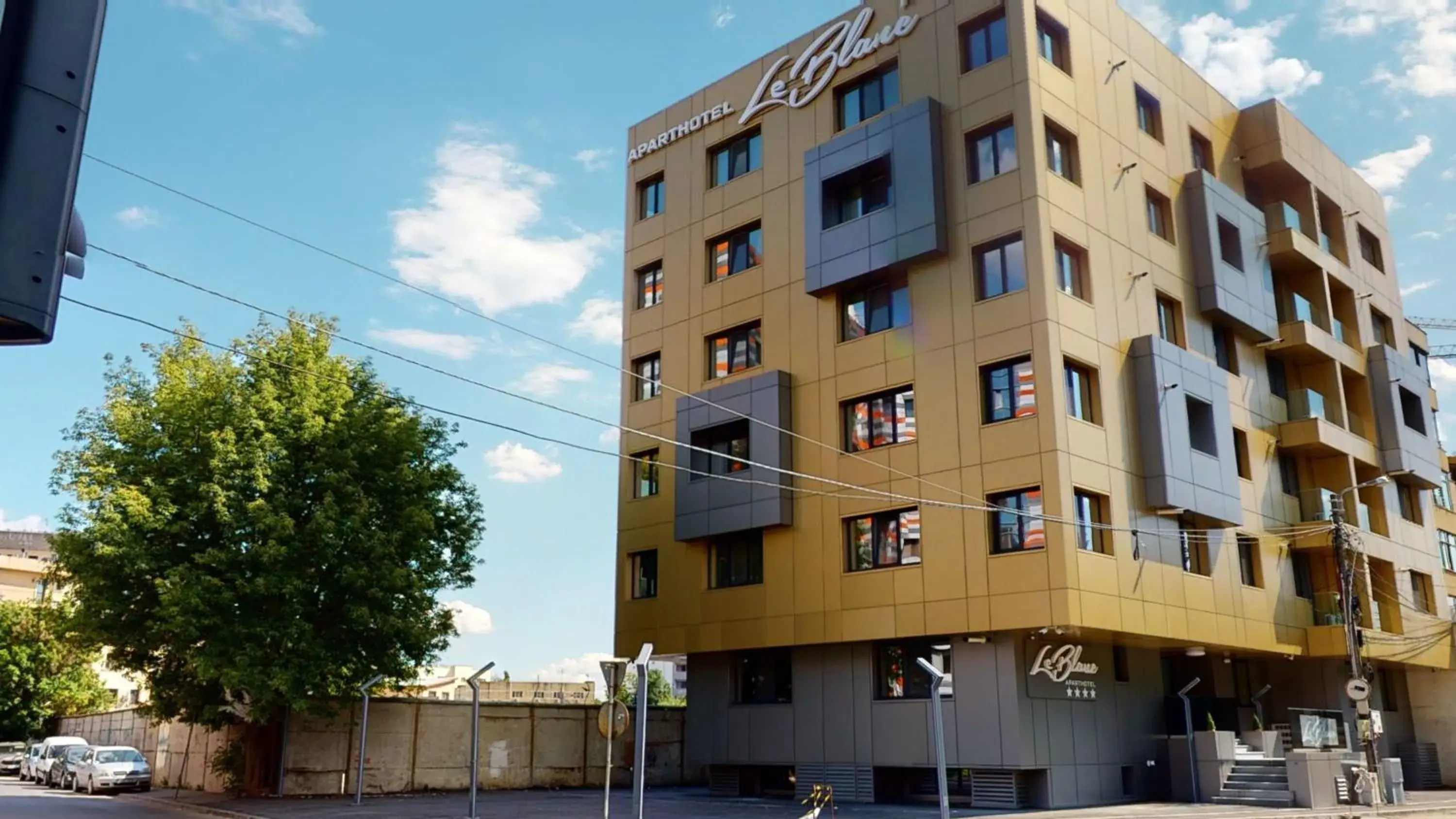 Street view, Property Building in Le Blanc ApartHotel