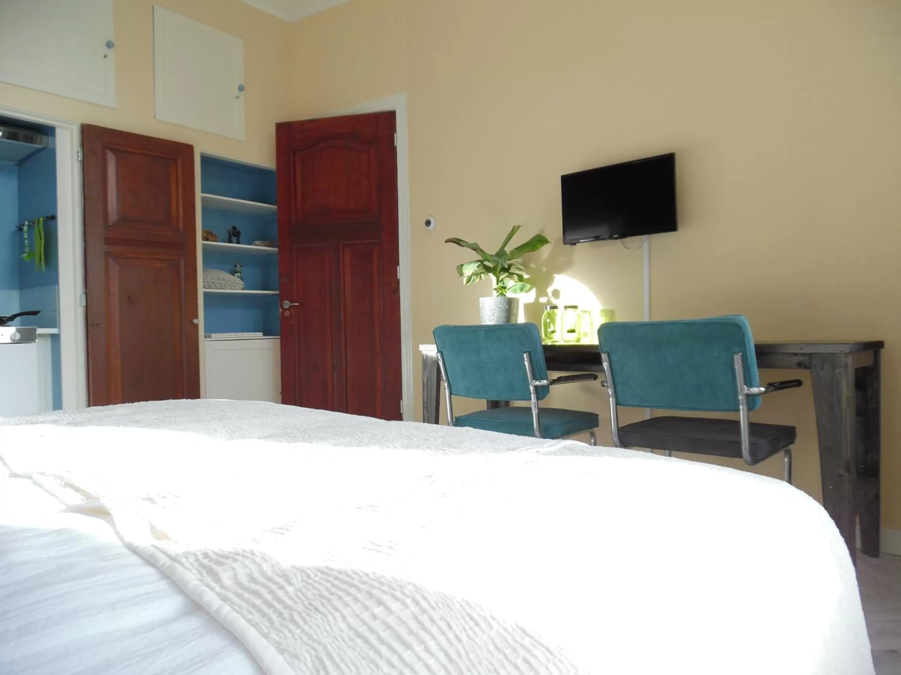 TV and multimedia, Bed in Hus