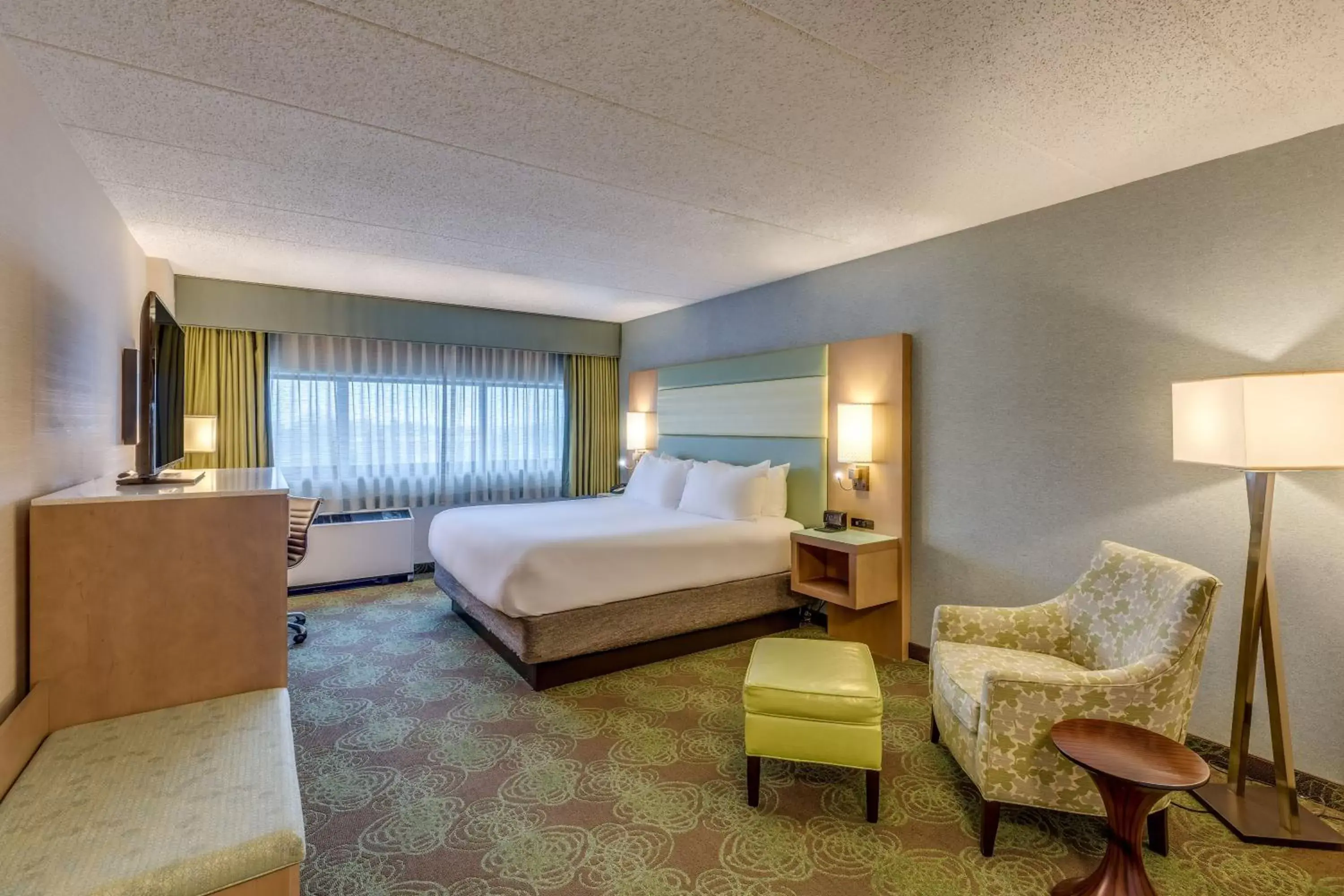 Photo of the whole room in Crowne Plaza Lansing West, an IHG Hotel