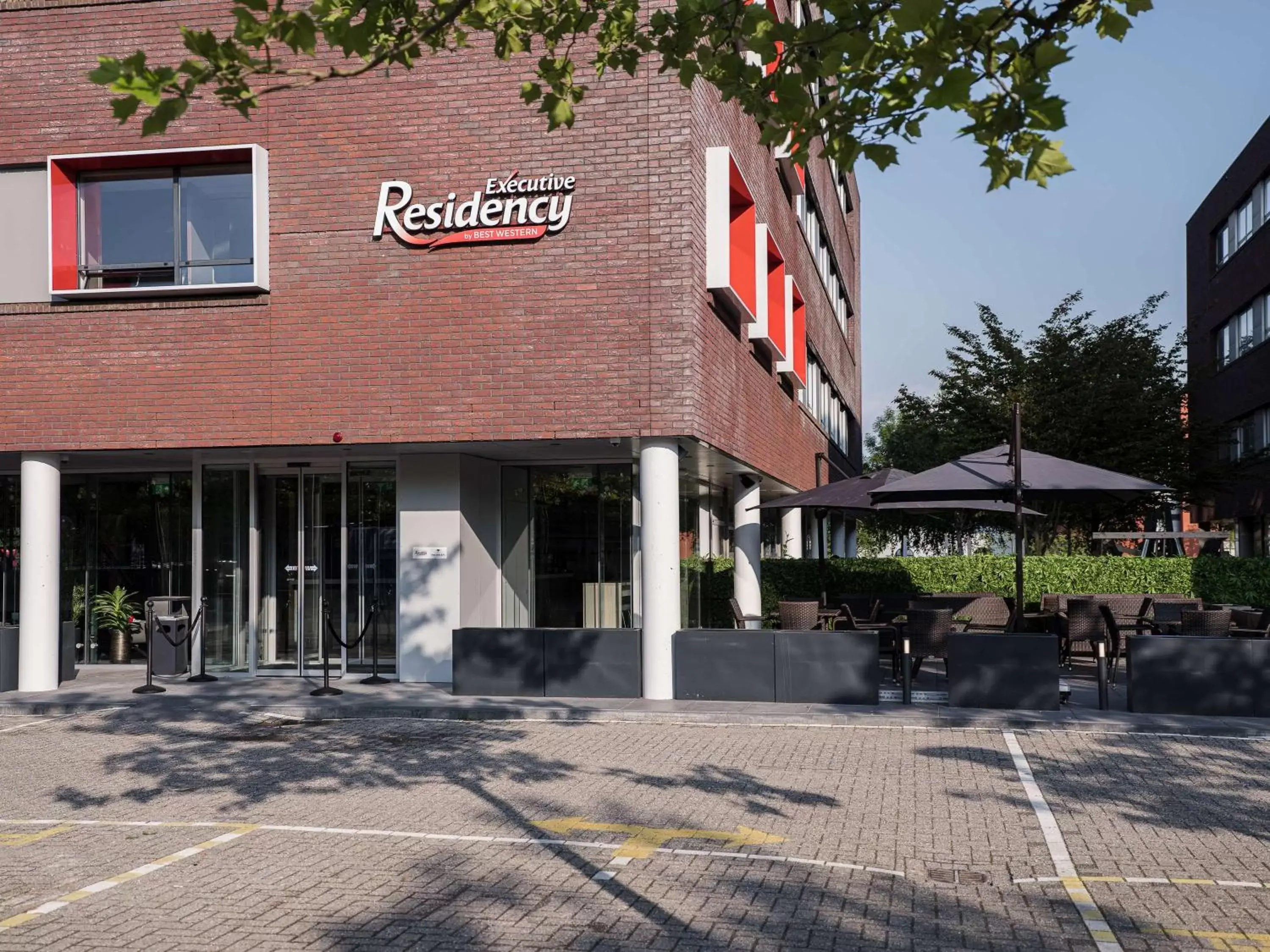 Property Building in Executive Residency by Best Western Amsterdam Airport