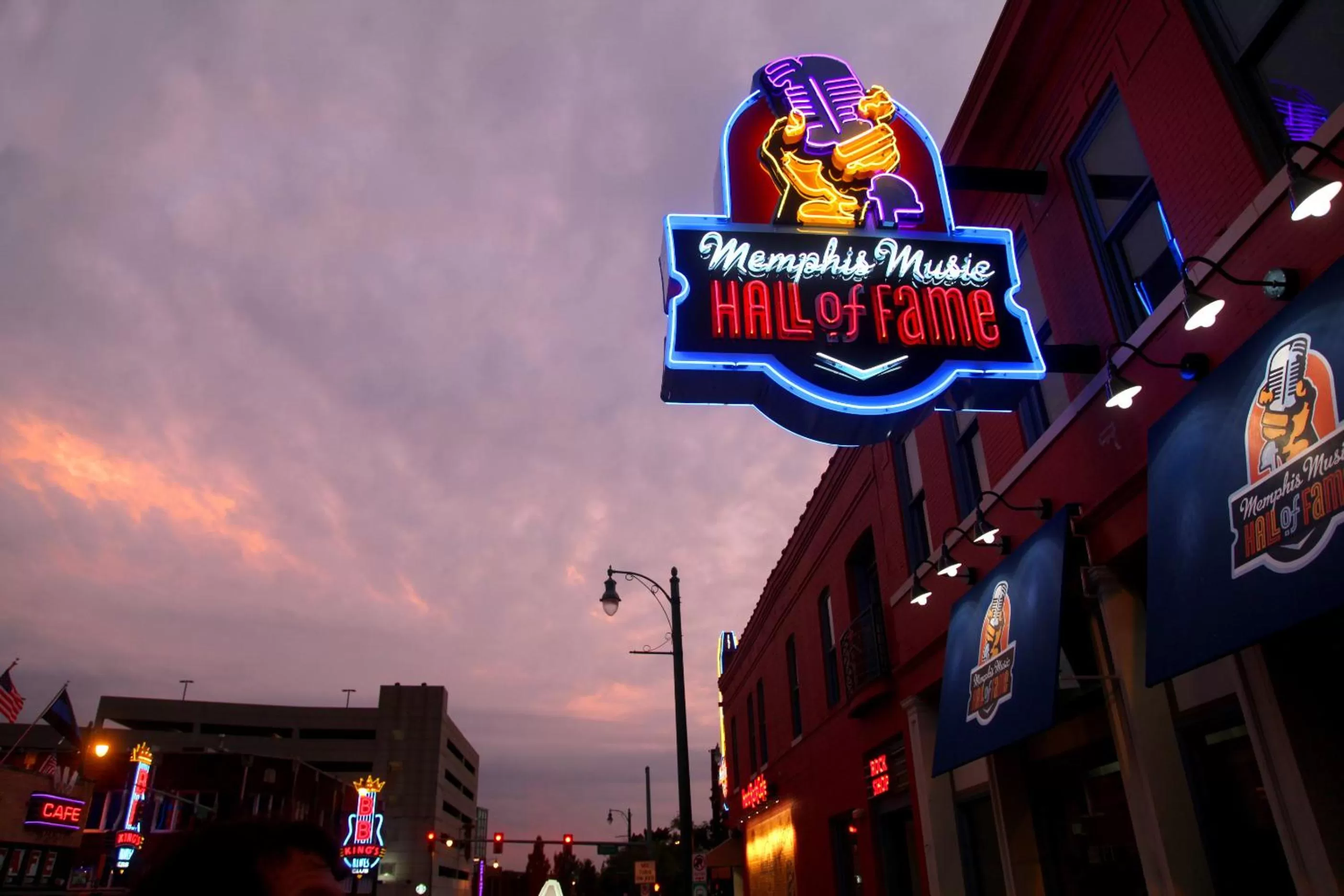 Area and facilities in Crowne Plaza Memphis Downtown by IHG