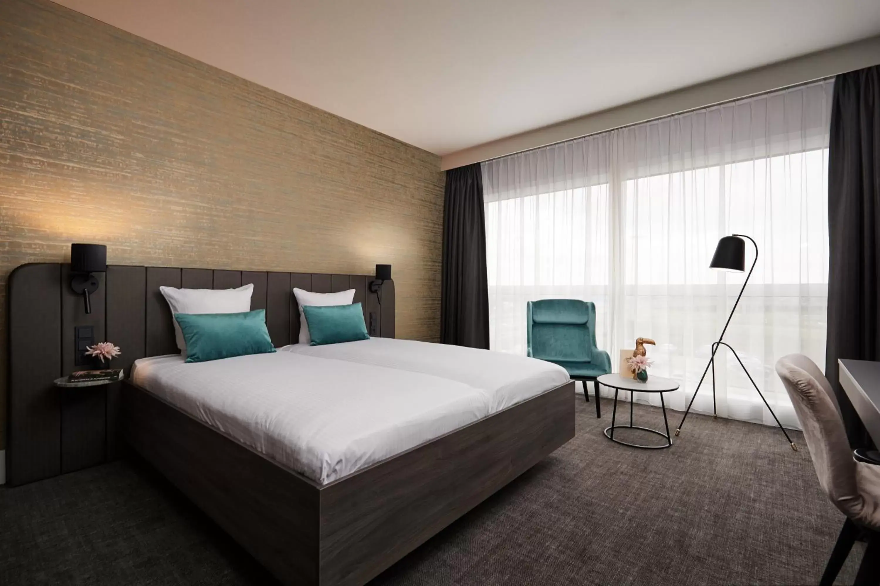 Bedroom, Bed in Van der Valk Hotel Brussels Airport