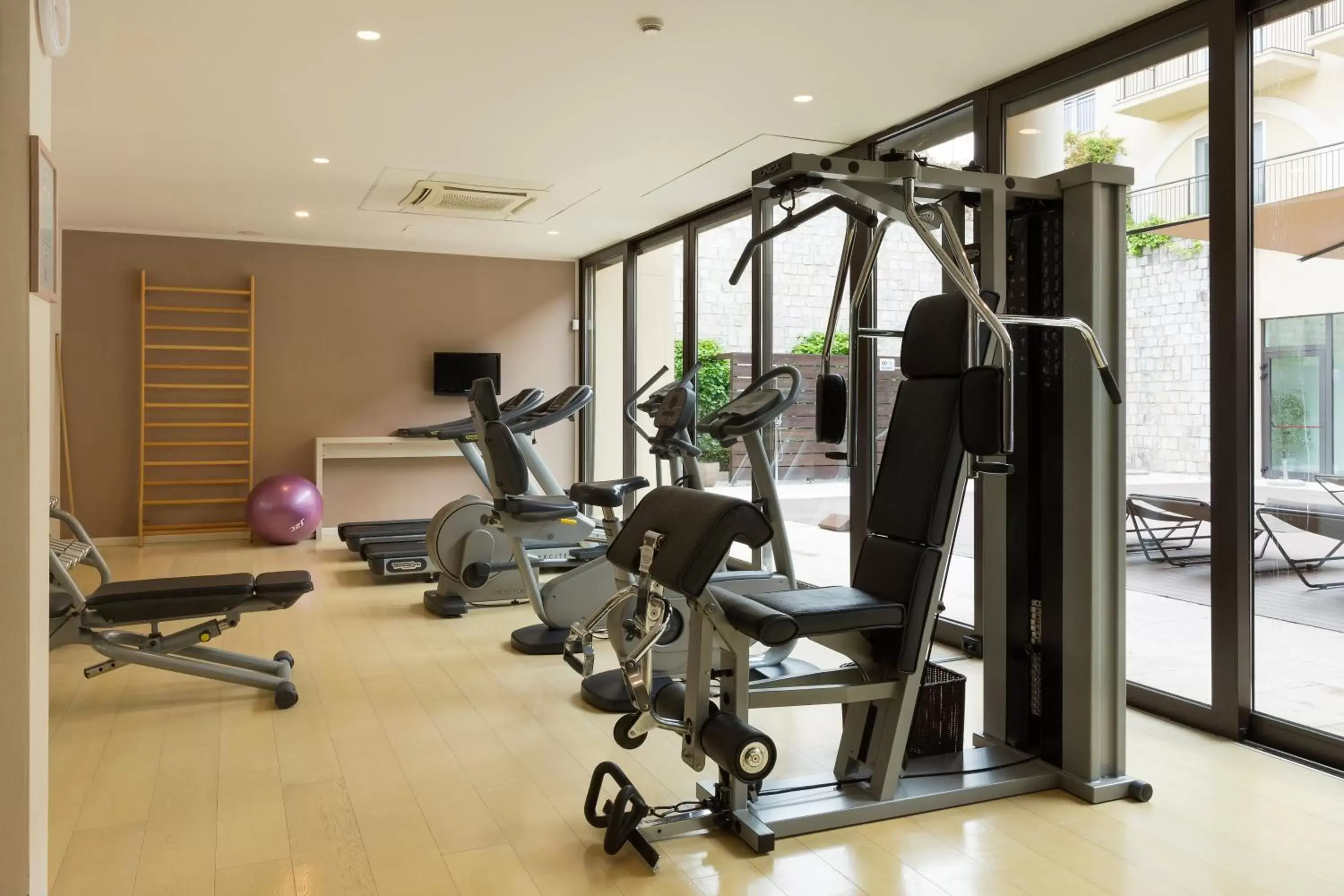 Property building, Fitness Center/Facilities in Leonardo Hotel Lago di Garda - Wellness and Spa