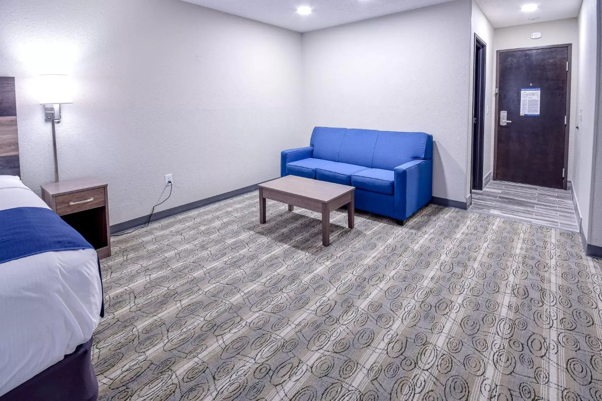 Seating Area in Days Inn & Suites by Wyndham Wisconsin Dells