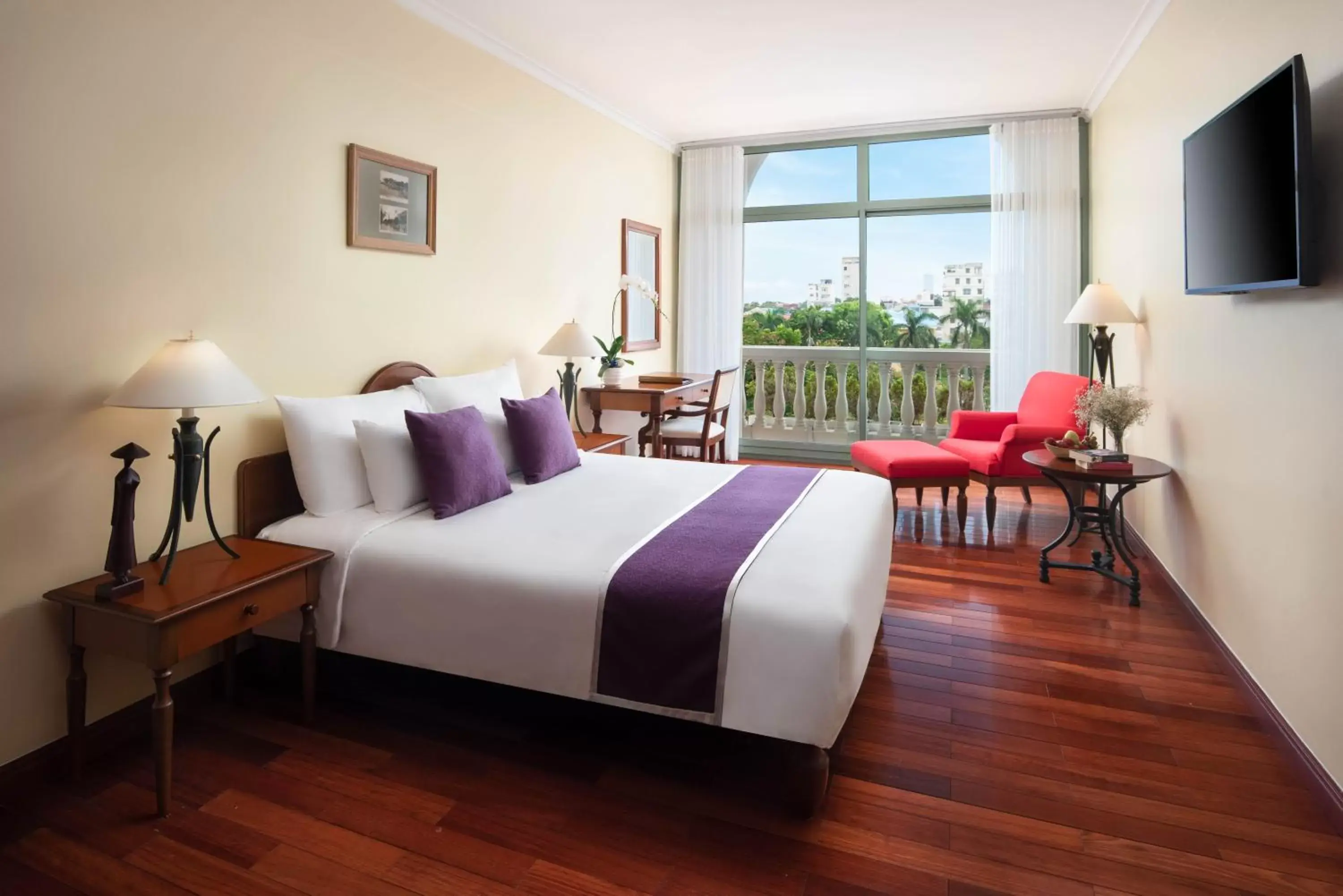 Bedroom in Avani Hai Phong Harbour View Hotel