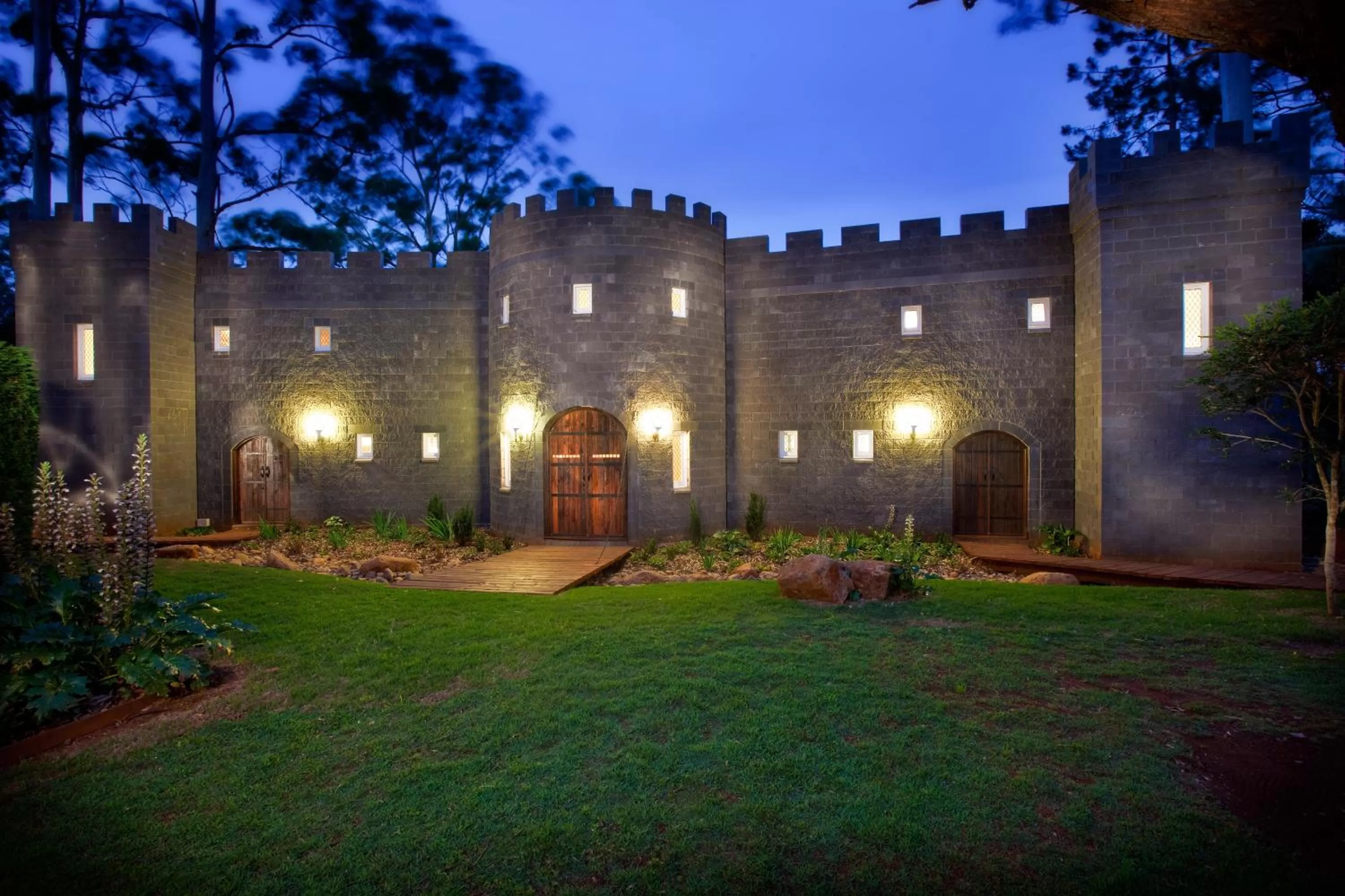 Property Building in The Castle on Tamborine