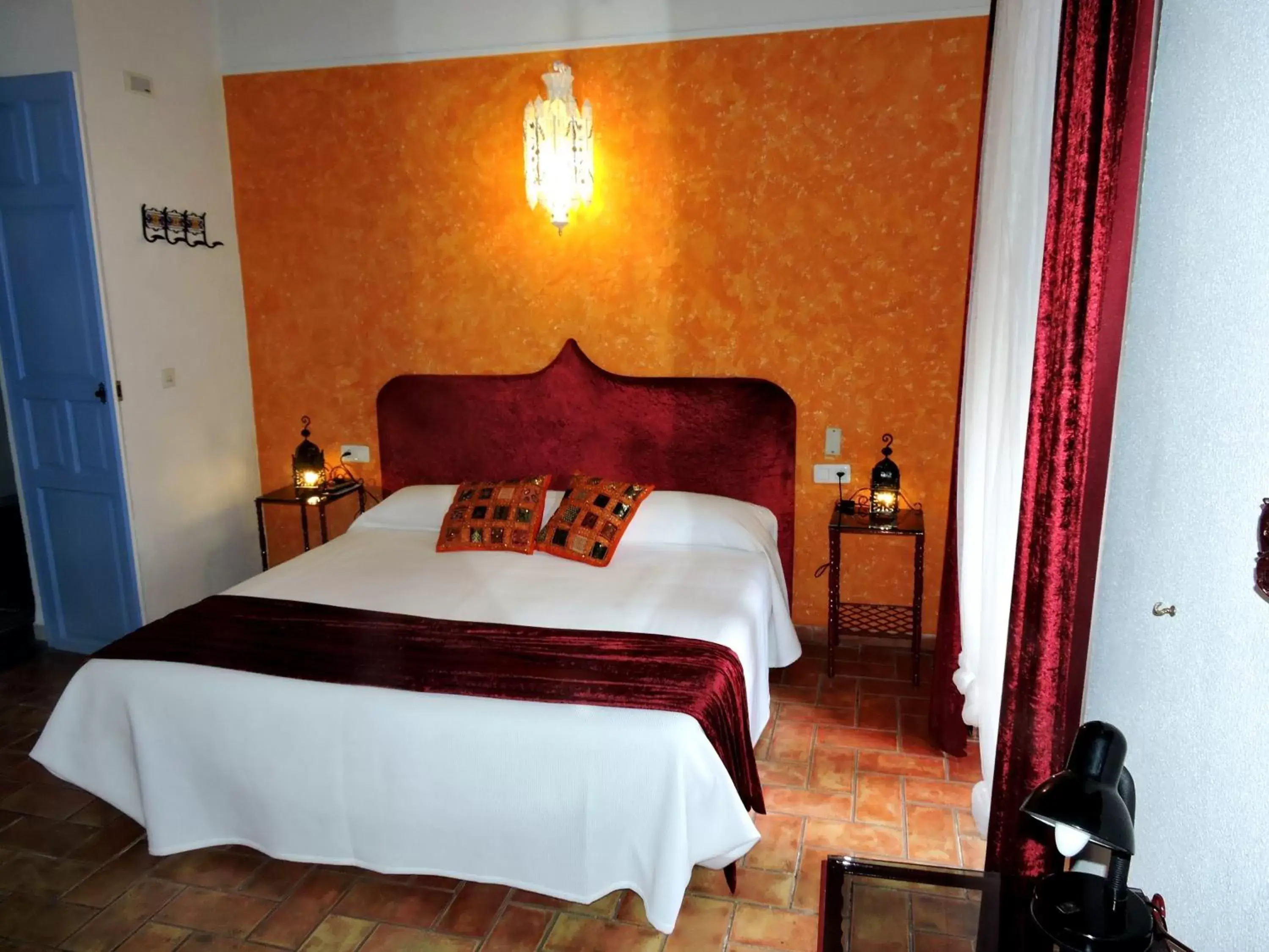 Superior Double or Twin Room in Hotel La Fonda del Califa