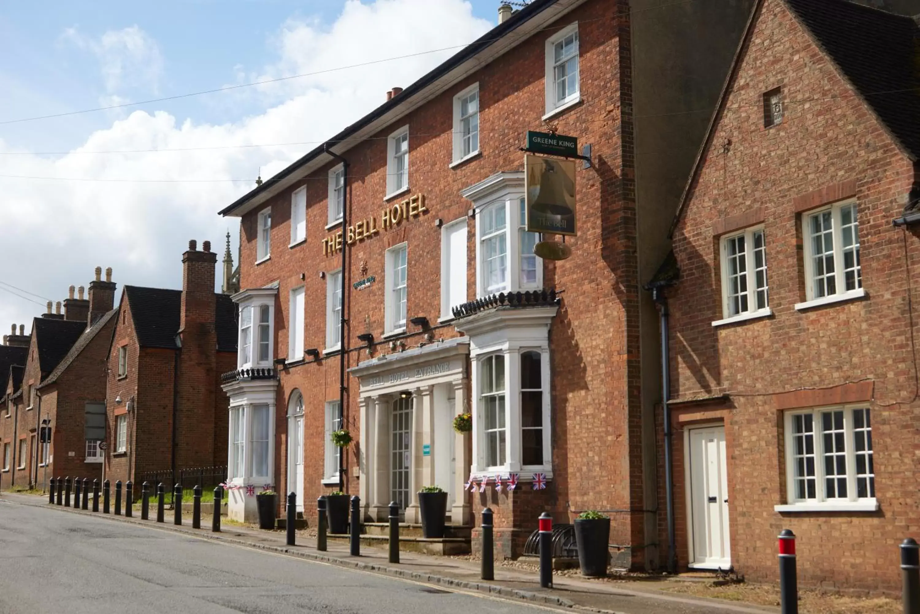 Property Building in The Bell Hotel Woburn By Greene King Inns