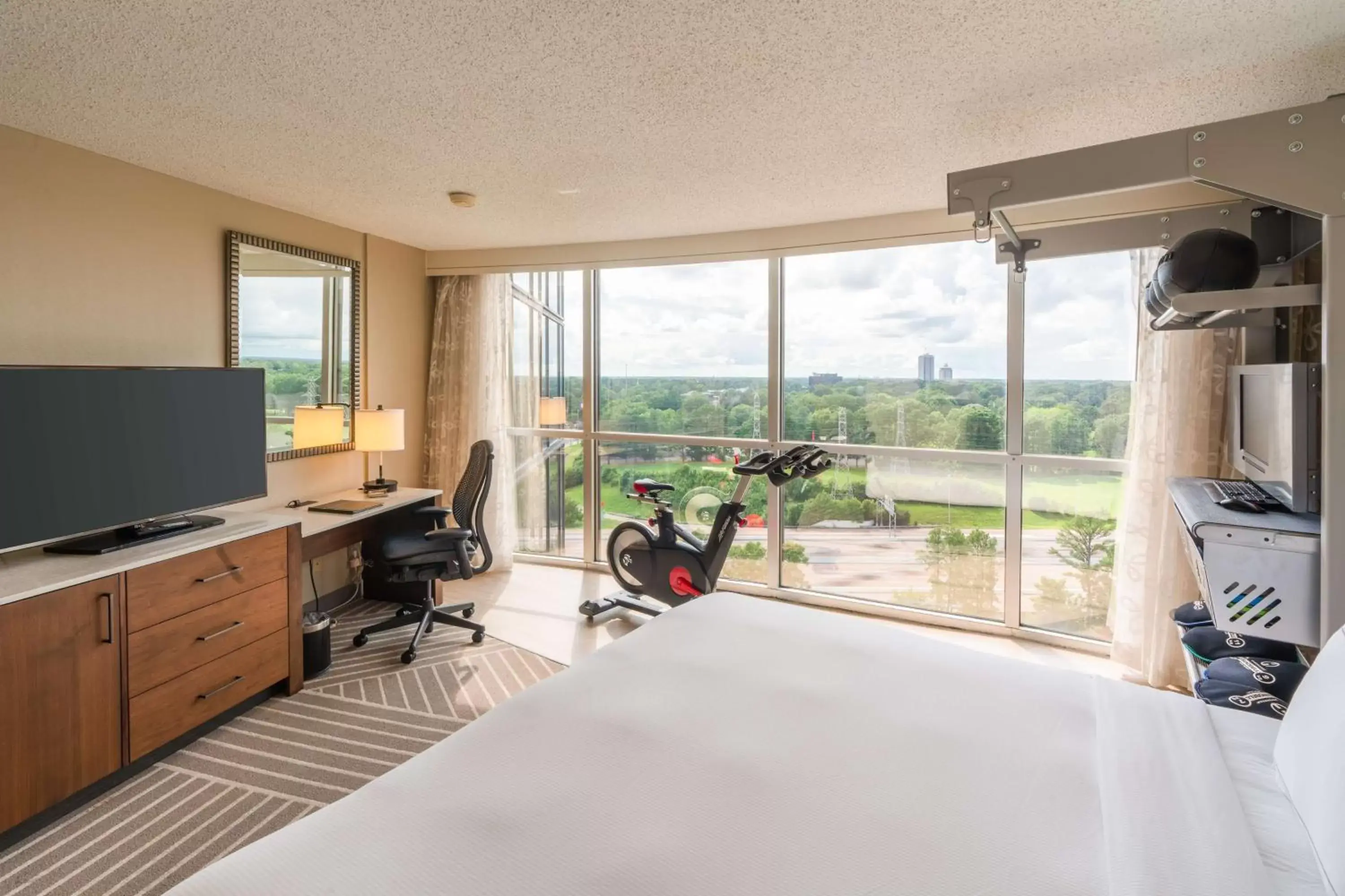 Bedroom in Hilton Memphis
