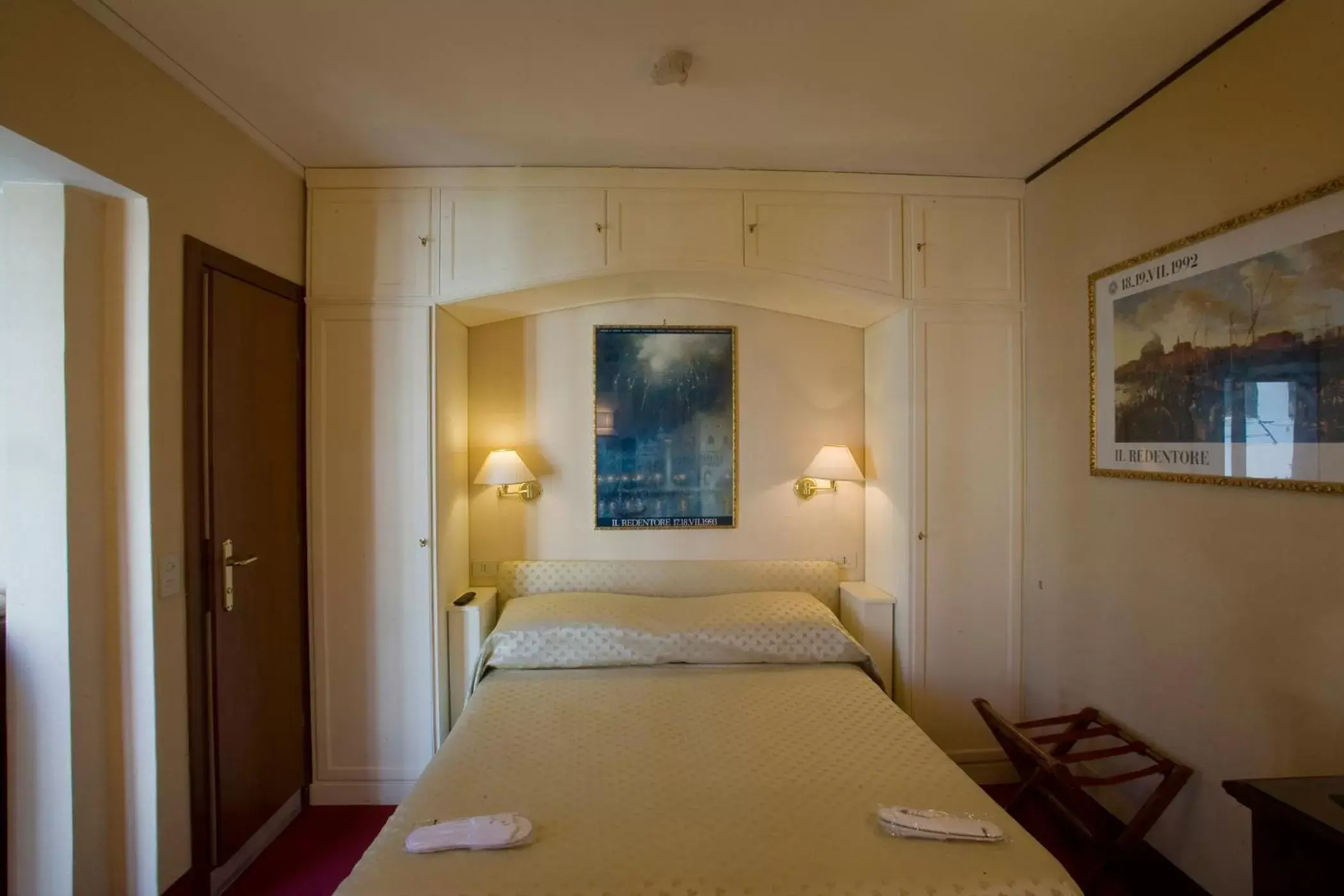 Bedroom, Bed in Hotel Agli Alboretti