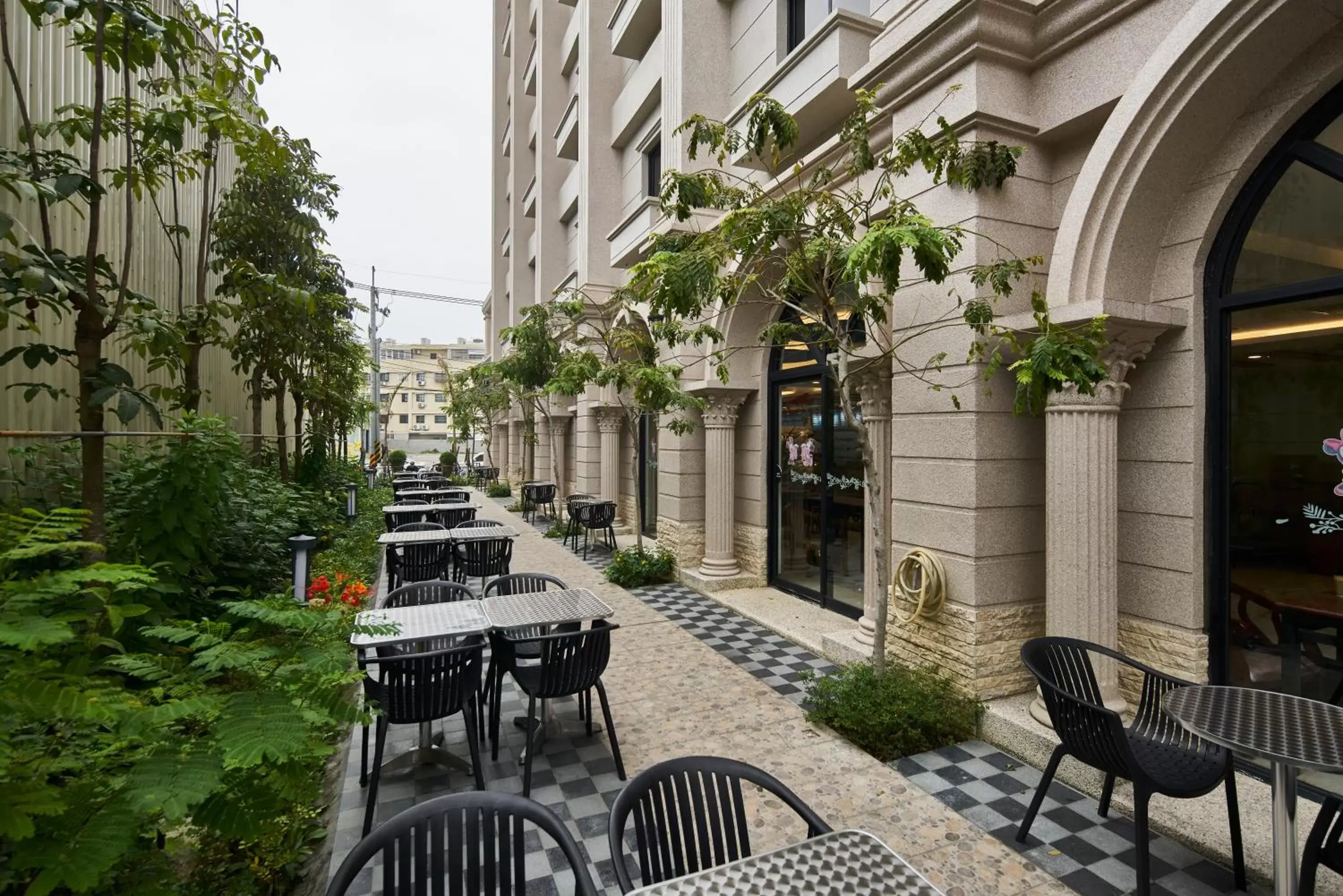 Garden view in Menippe Hotel Kaohsiung Garden view in Menippe Hotel Kaohsiung