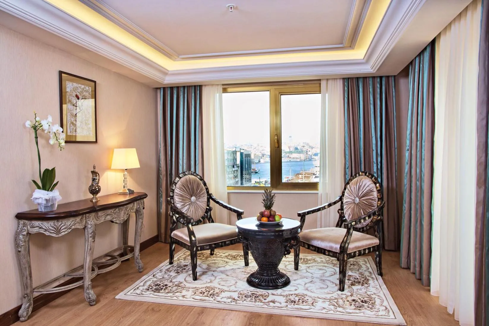 Living room in Eurostar Old City Hotel & Spa