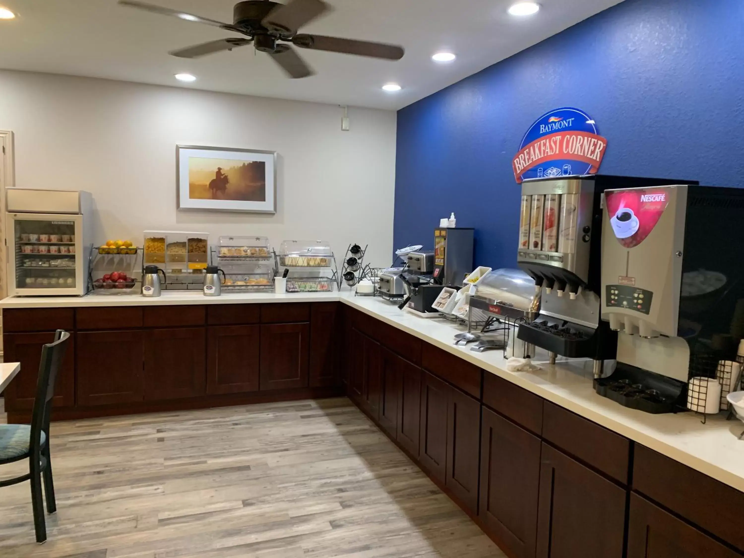 Coffee/tea facilities, Restaurant/Places to Eat in Baymont by Wyndham Casa Grande