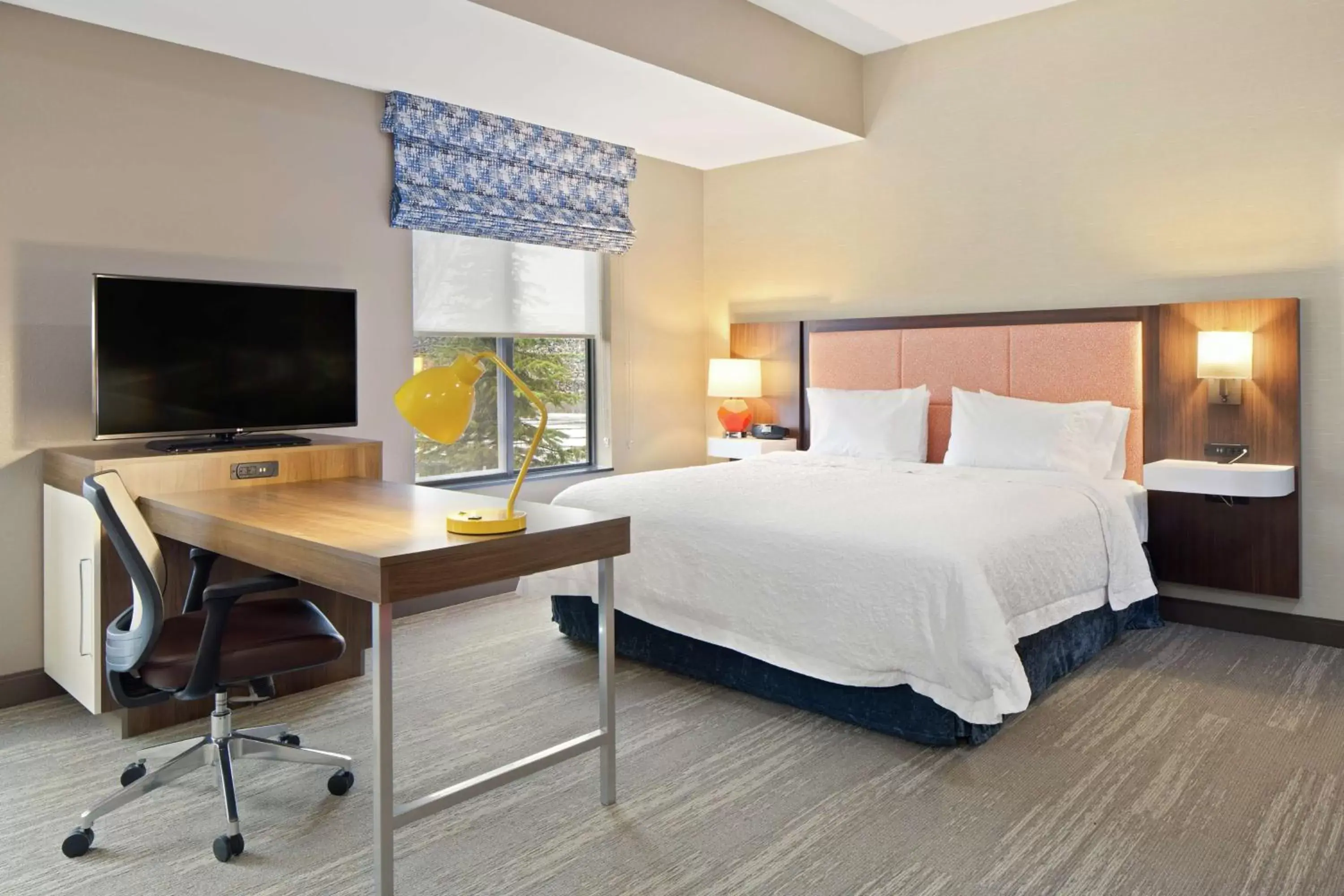 Bedroom, Bed in Hampton Inn & Suites Spokane Valley