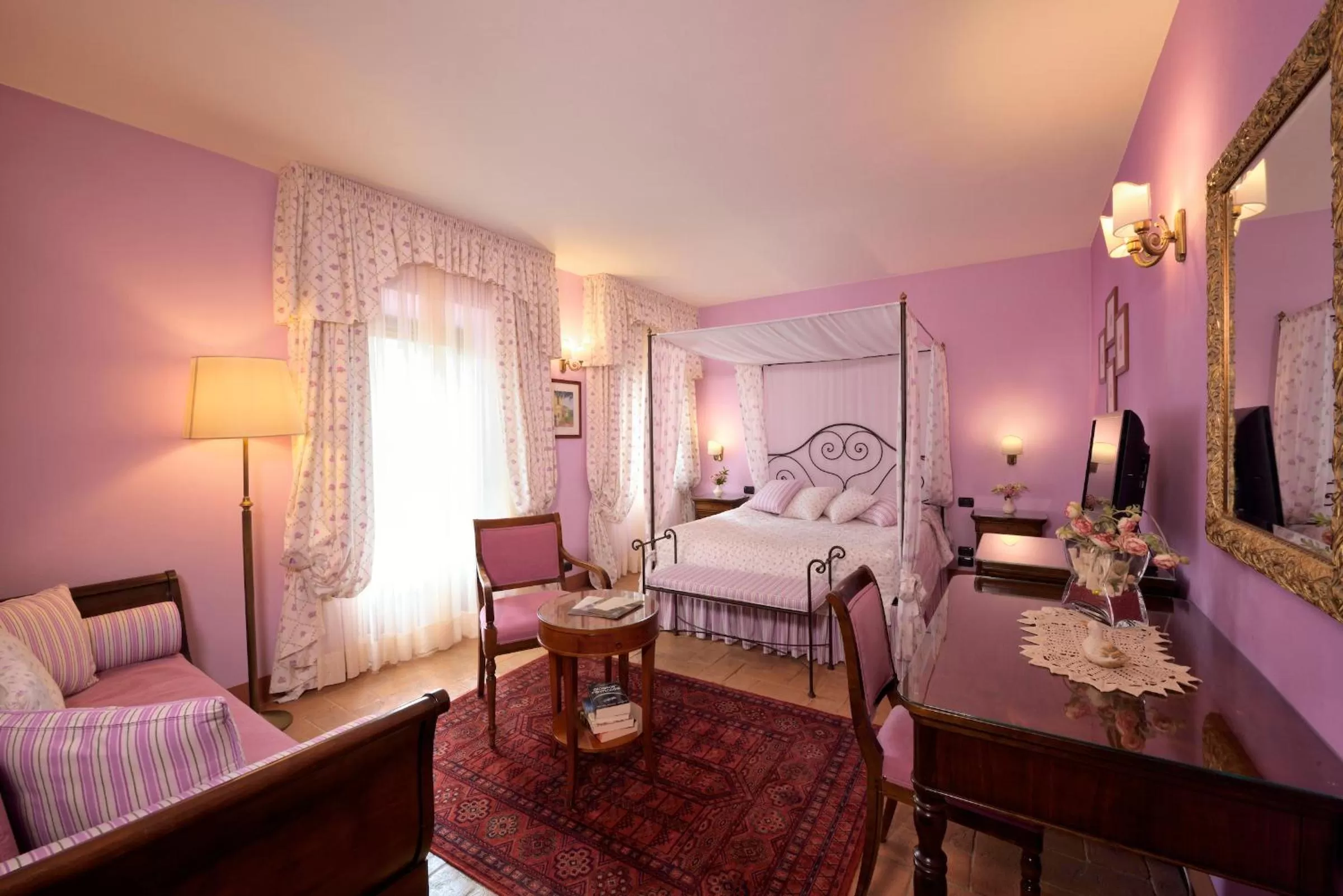 Bed in Relais Osteria Dell'Orcia