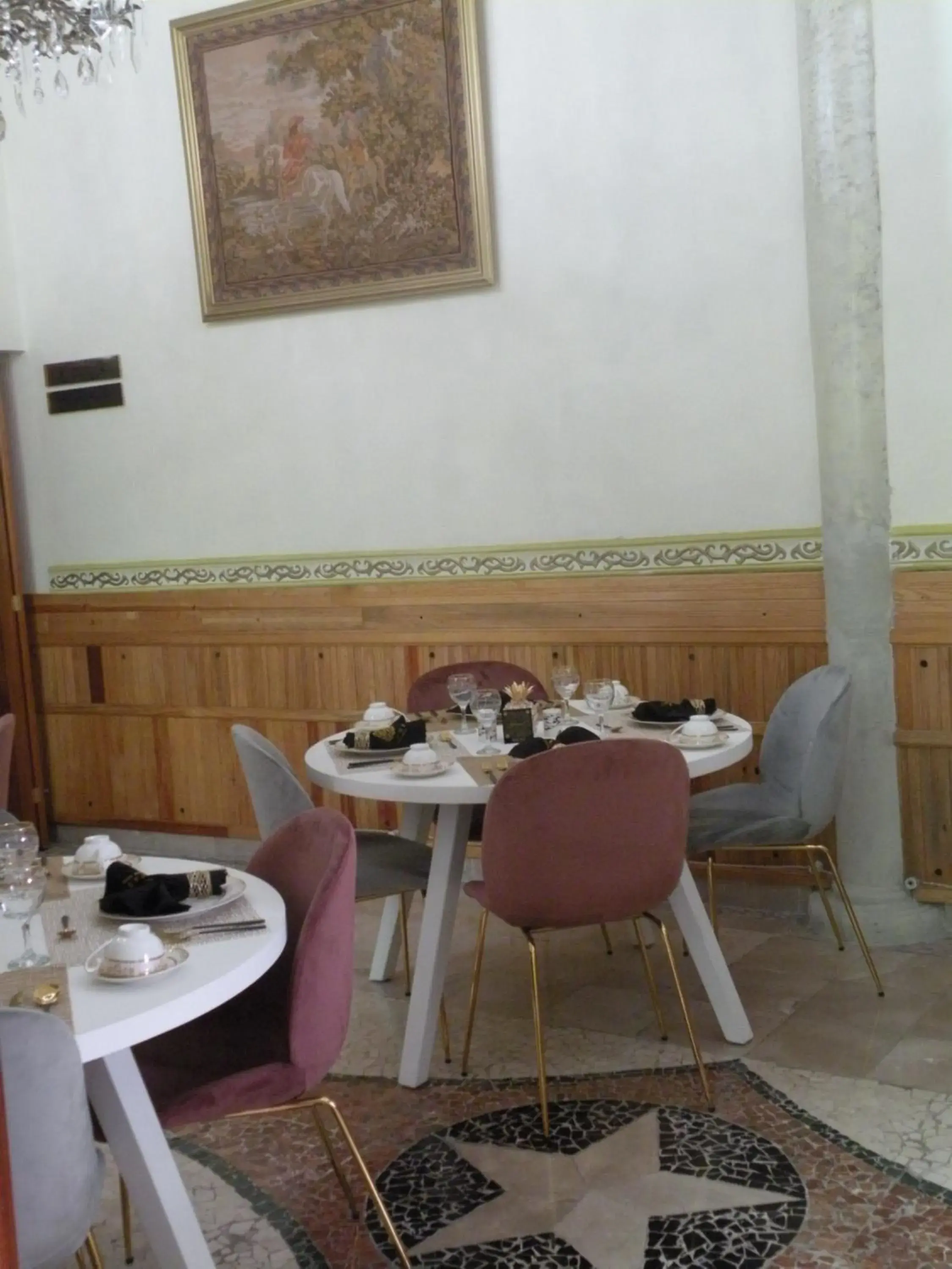 Restaurant/Places to Eat in Small Luxury Hotel Azcami