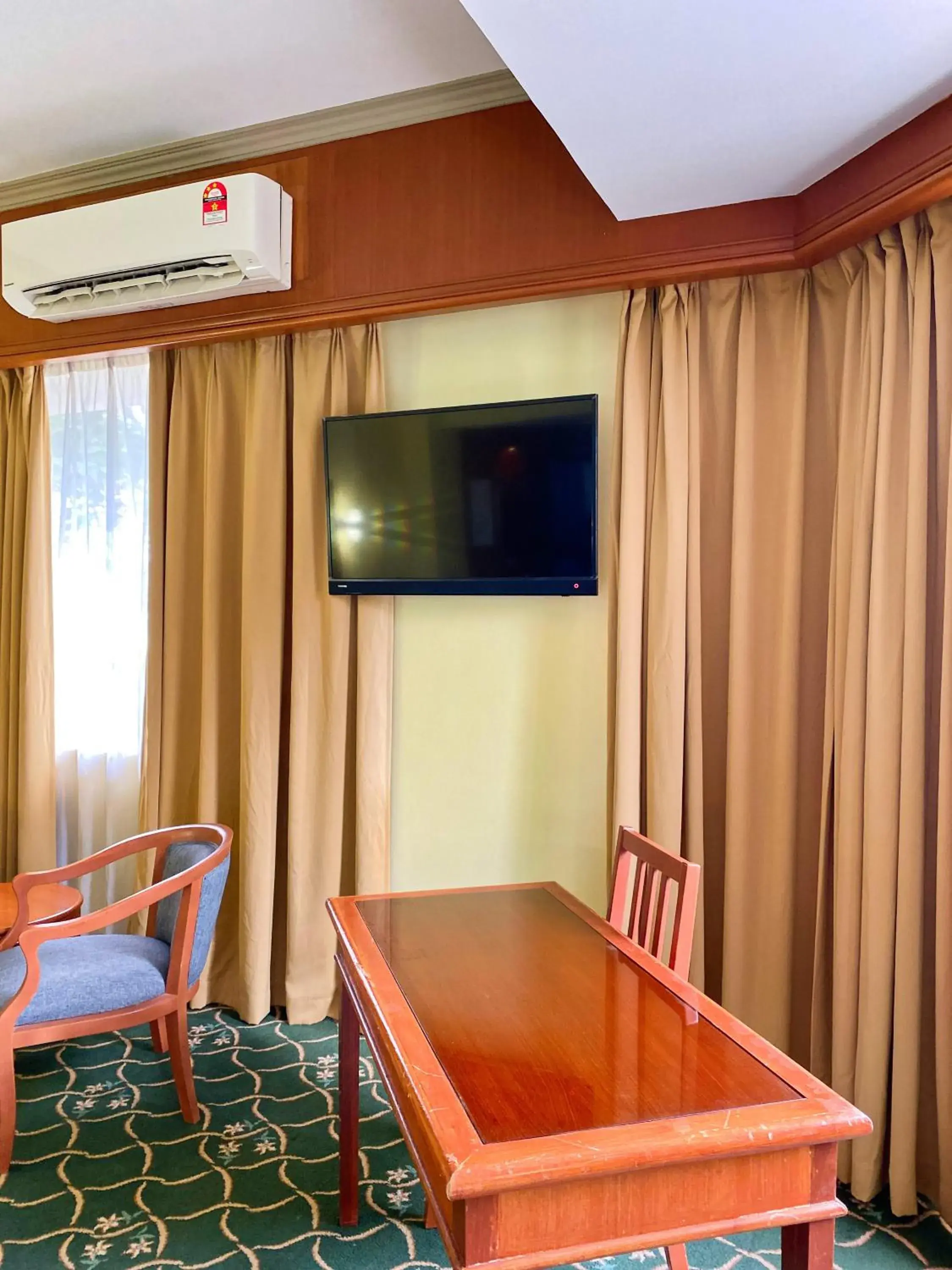 TV/Entertainment Center in Hotel Sandakan